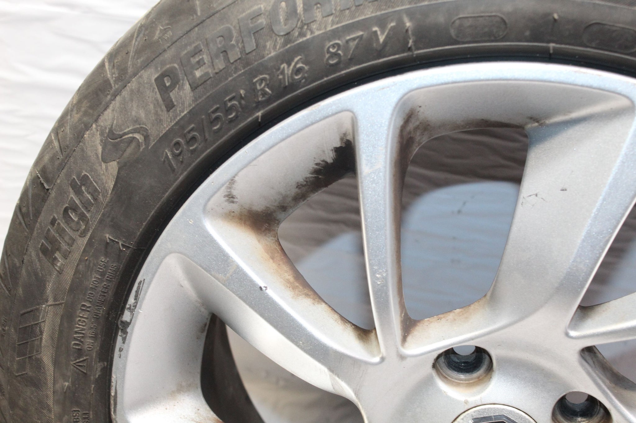 2014 MG MG3 Alloy Wheel with Tyre 195 / 55 R16 6.5MM