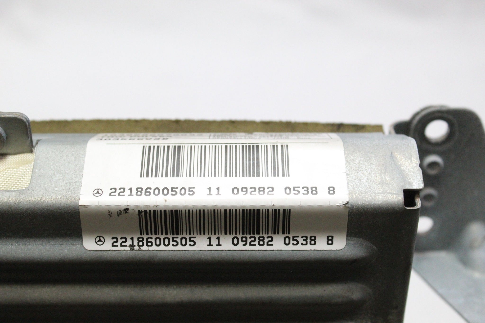 MERCEDES S Class W221 Passenger side Rear Shoulder Airbag 2218600505