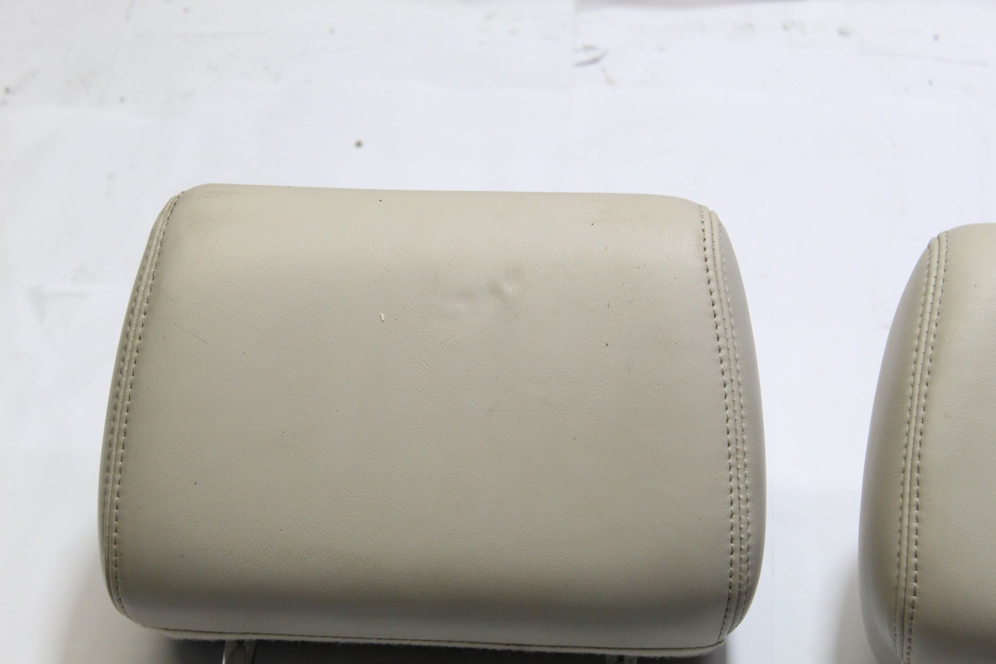 2011 JAGUAR XJ X351 REAR OUTER HEADRESTS
