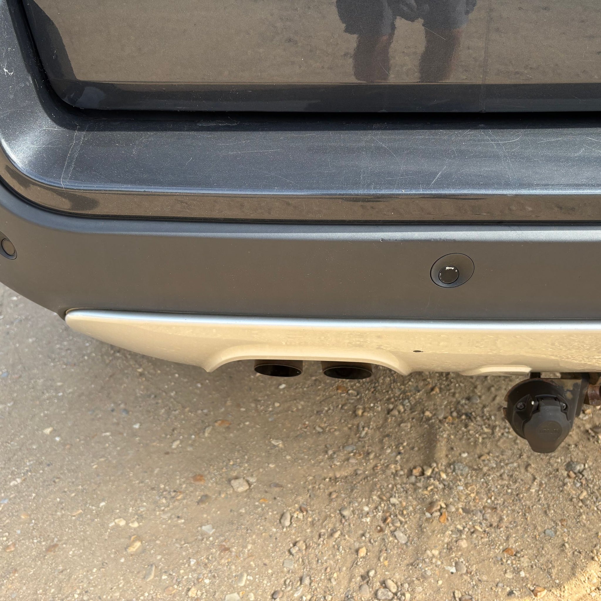2010 VOLVO XC90 COMPLETE REAR BUMPER 492-46 SAVILE GREY