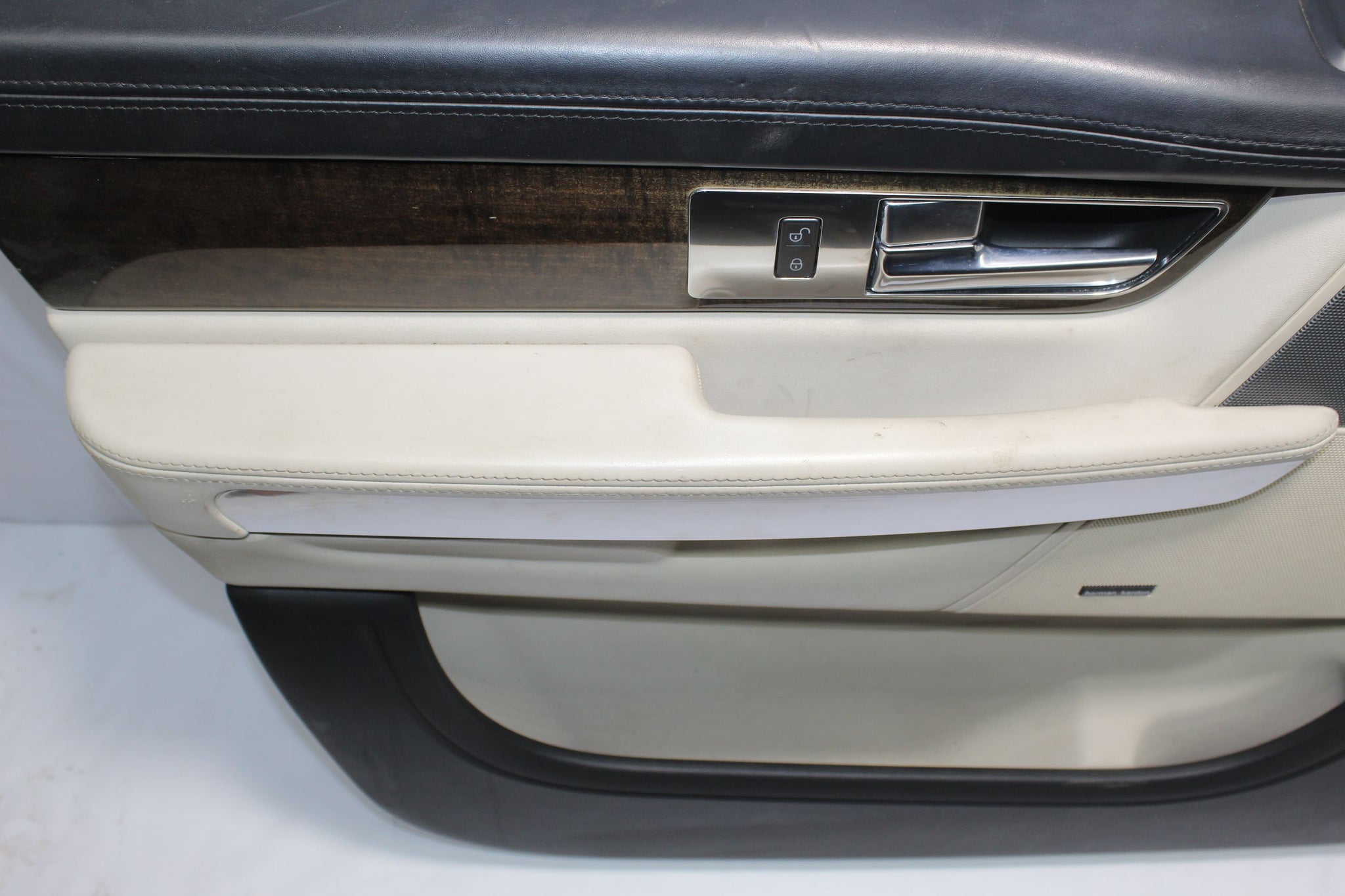 2010 RANGE ROVER SPORT L320 Left side Front Door Card