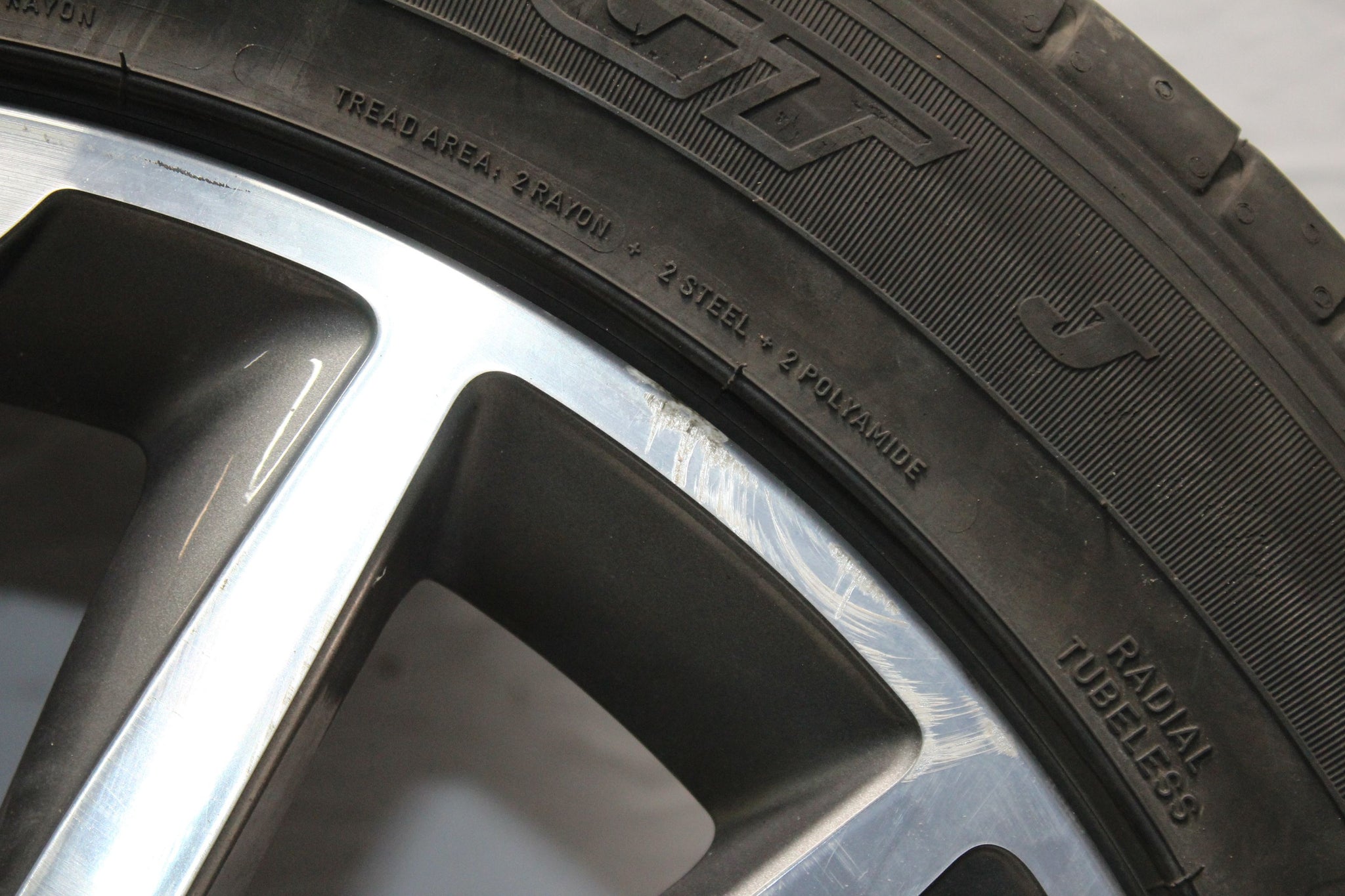 2016 MASERATI GHIBLI Alloy Wheel with Tyre 275 / 45 R18 1.6MM