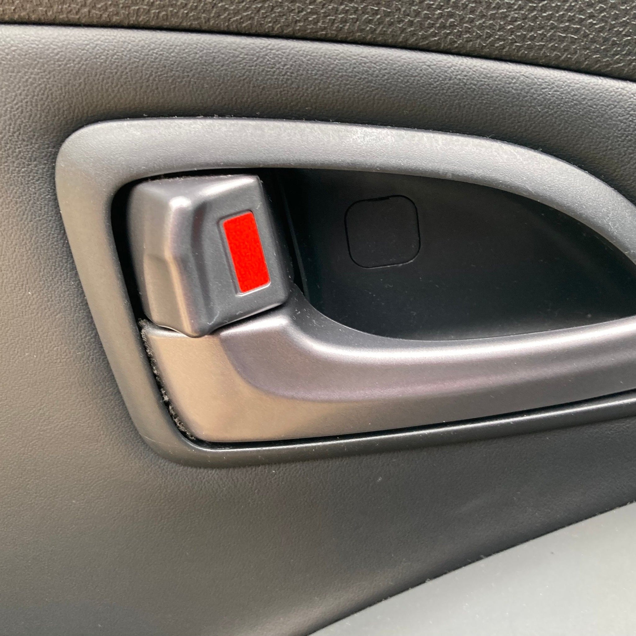 2013 HYUNDAI IX35 Passenger side Rear Complete Door GREY