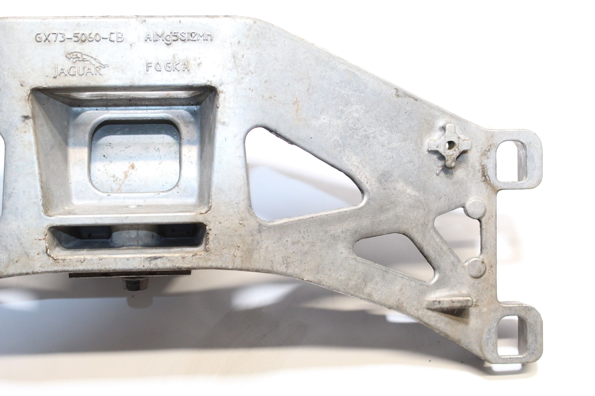 2017 JAGUAR F PACE 2.0 Automatic Gearbox Mount Bracket GX73-5060-CB