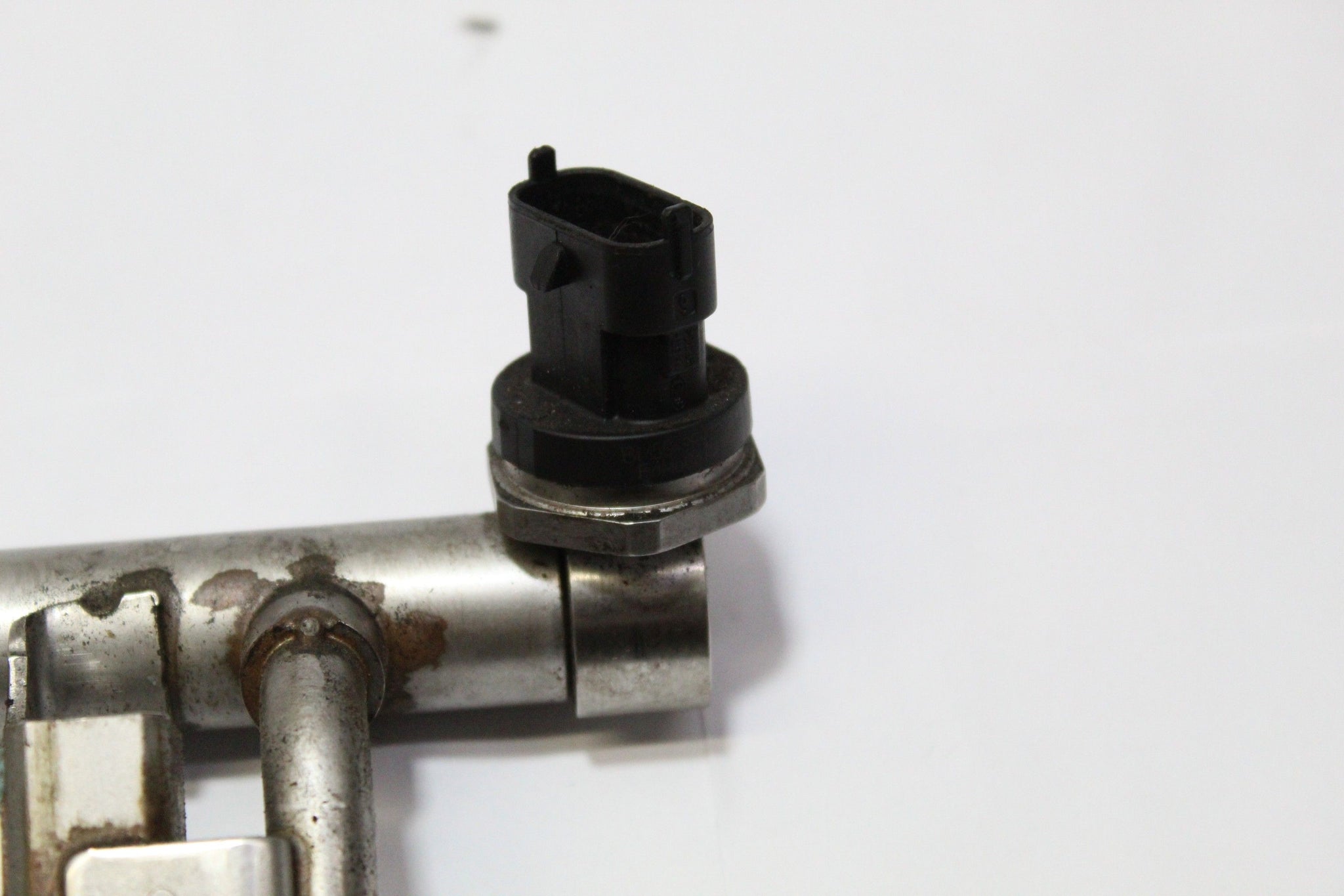 2013 FORD FIESTA 1.0 Petrol Fuel Injection Rail CM5G9H487HB