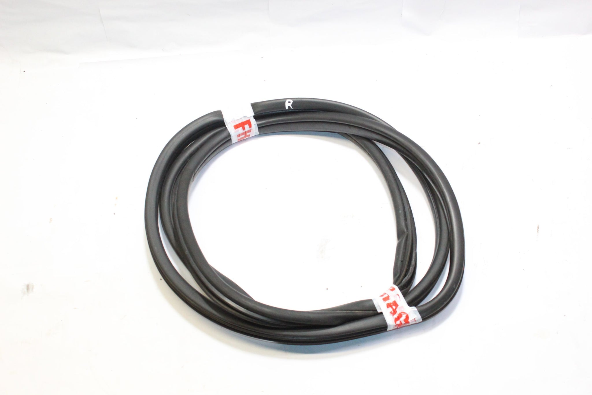 2014 MINI PACEMAN R61 RIGHT SIDE RUBBER DOOR SEAL