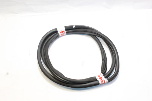 2014 MINI PACEMAN R61 RIGHT SIDE RUBBER DOOR SEAL