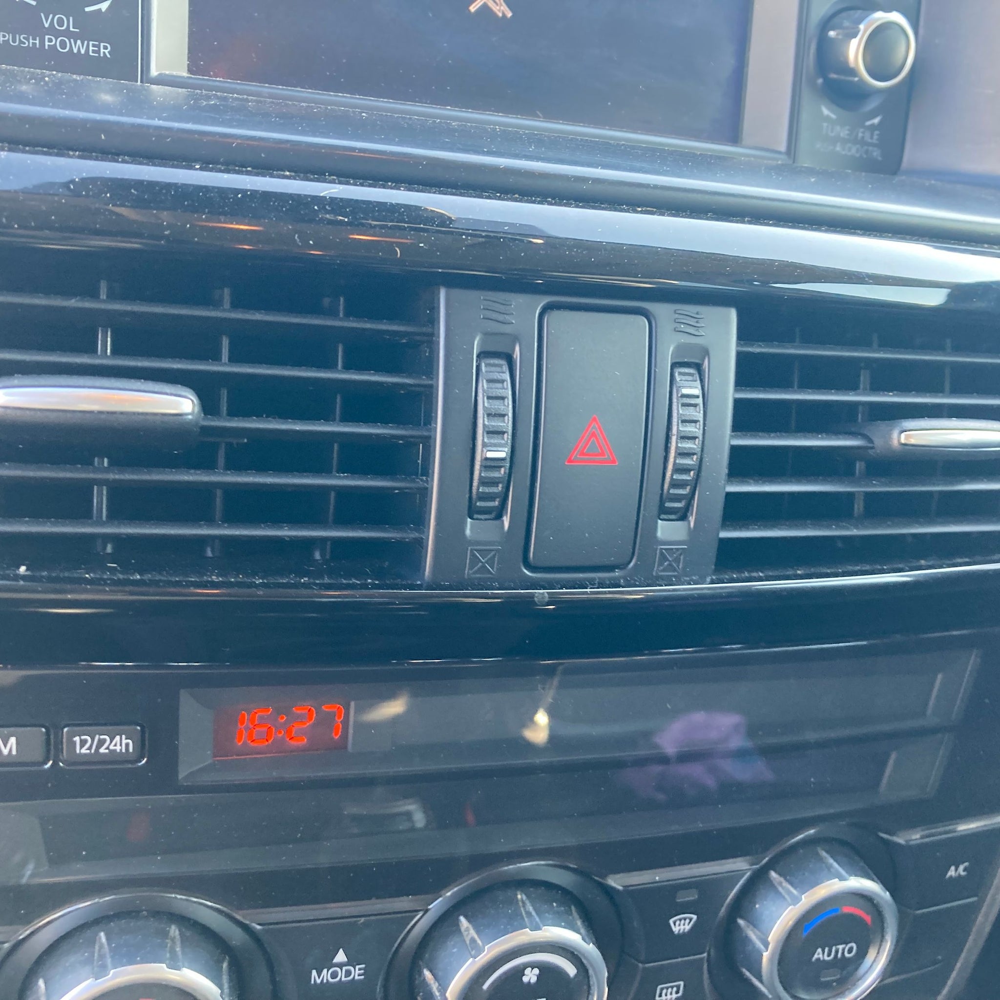 2013 MAZDA CX-5 DASHBOARD CENTRE AIR VENTS