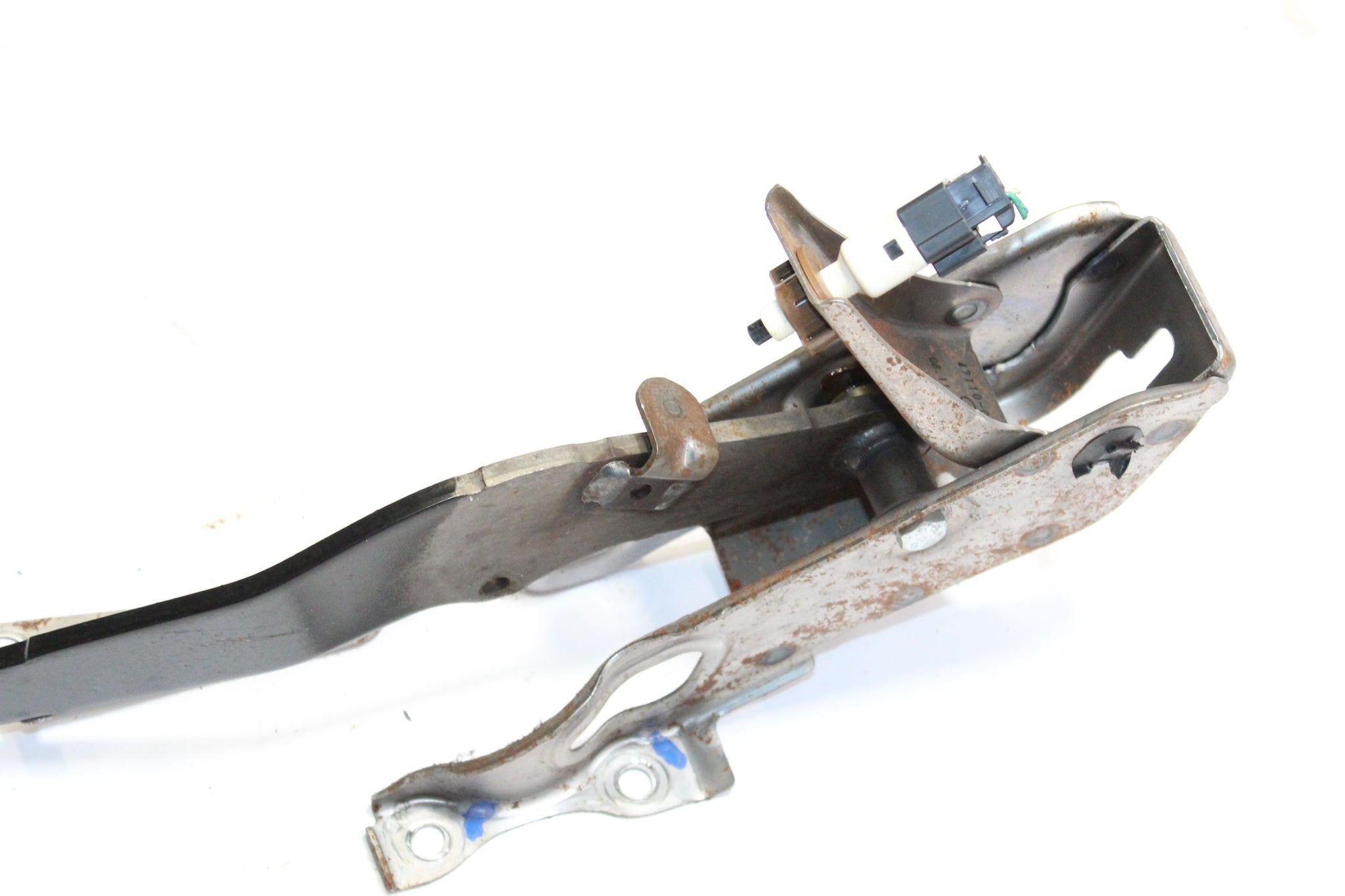2011 PEUGEOT 107 1.0 Brake Pedal