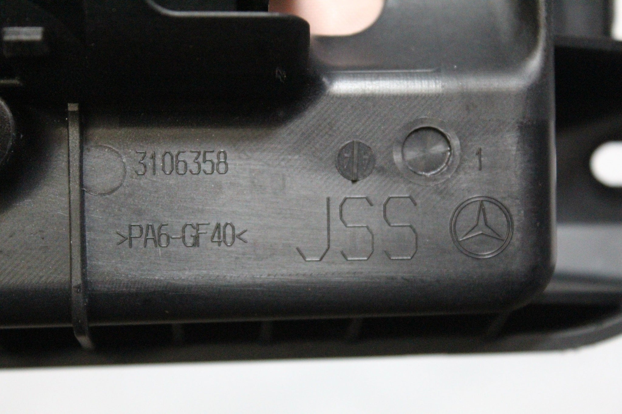 Mercedes C Class W204 Passenger side Dashboard Airbag A2048601200