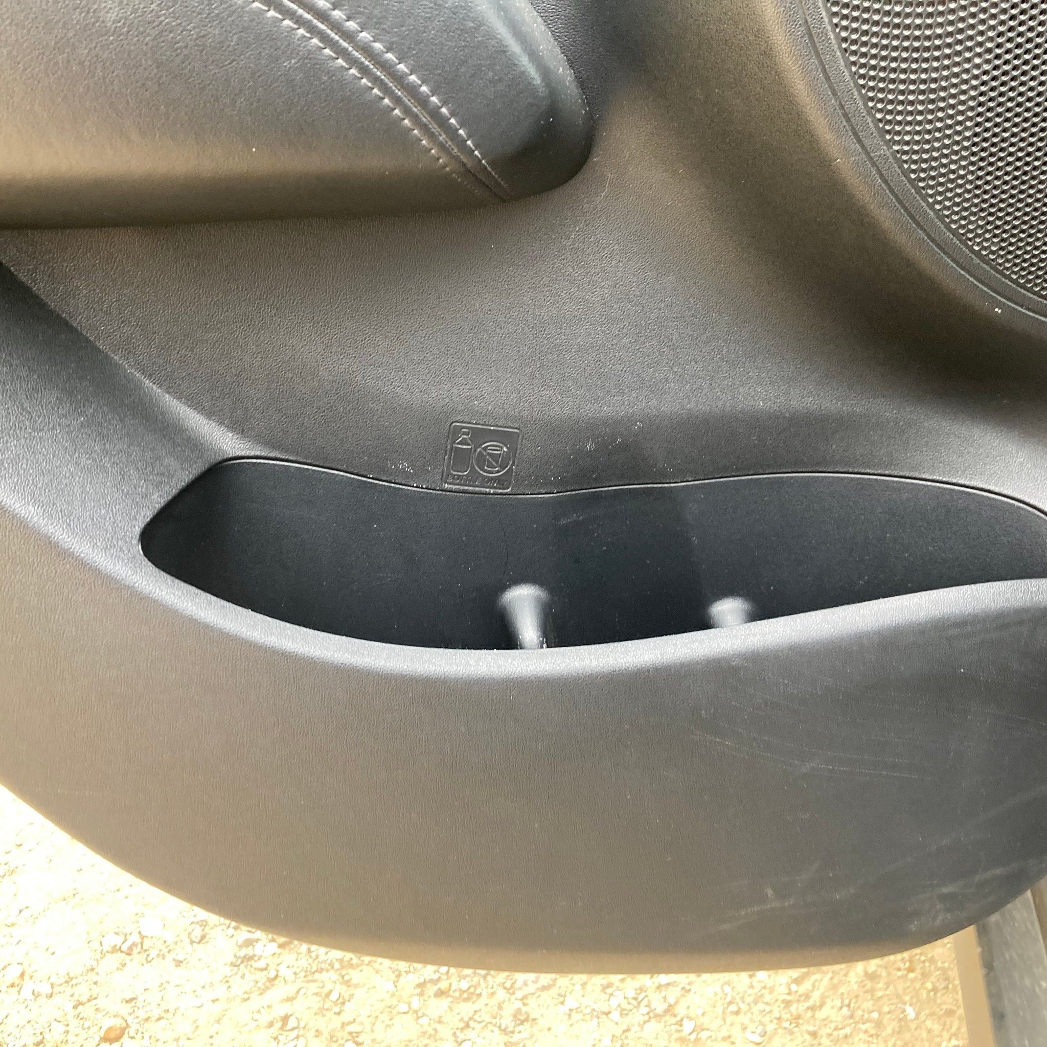 2013 HYUNDAI IX35 Passenger side Rear Complete Door GREY