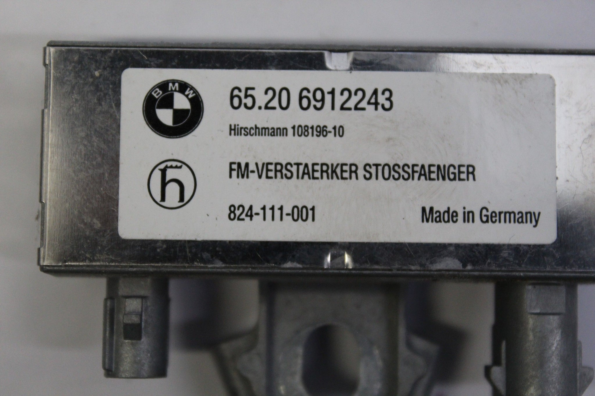 2006 BMW Z4 Radio Antenna Amplifier 6912243