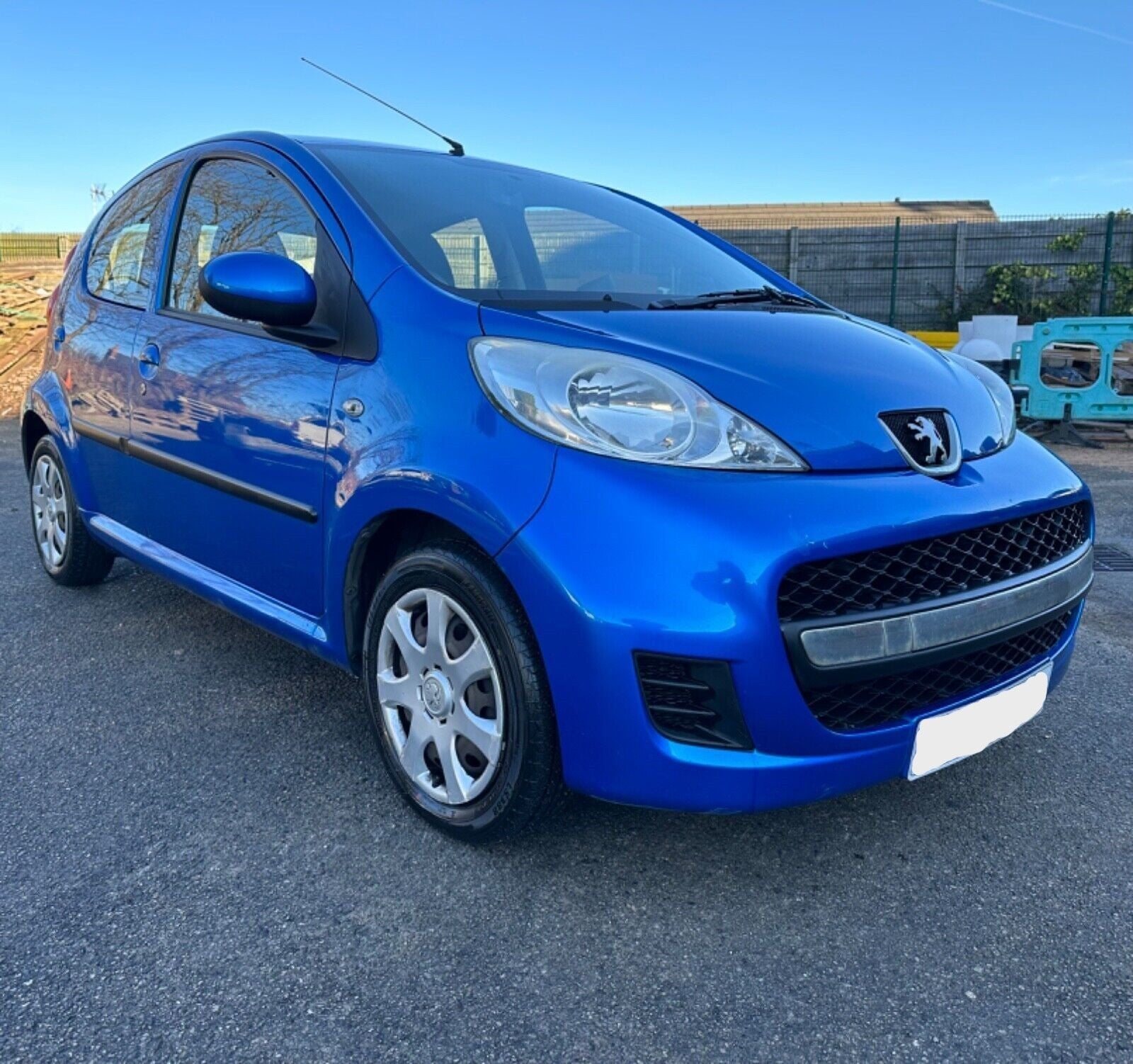 2011 PEUGEOT 107 1.0 BREAKING FOR PARTS