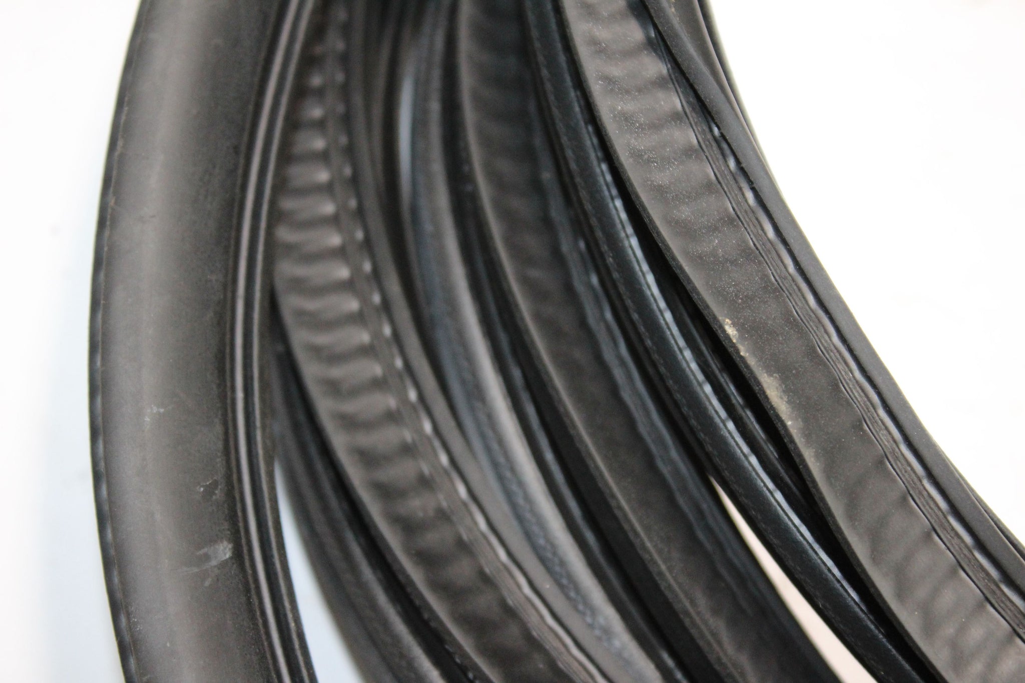 2018 CITROEN C3 MK3 Left side Front Door Seal Rubber