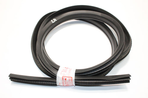 2013 JEEP COMPASS Left side Rear Door Seal Rubber