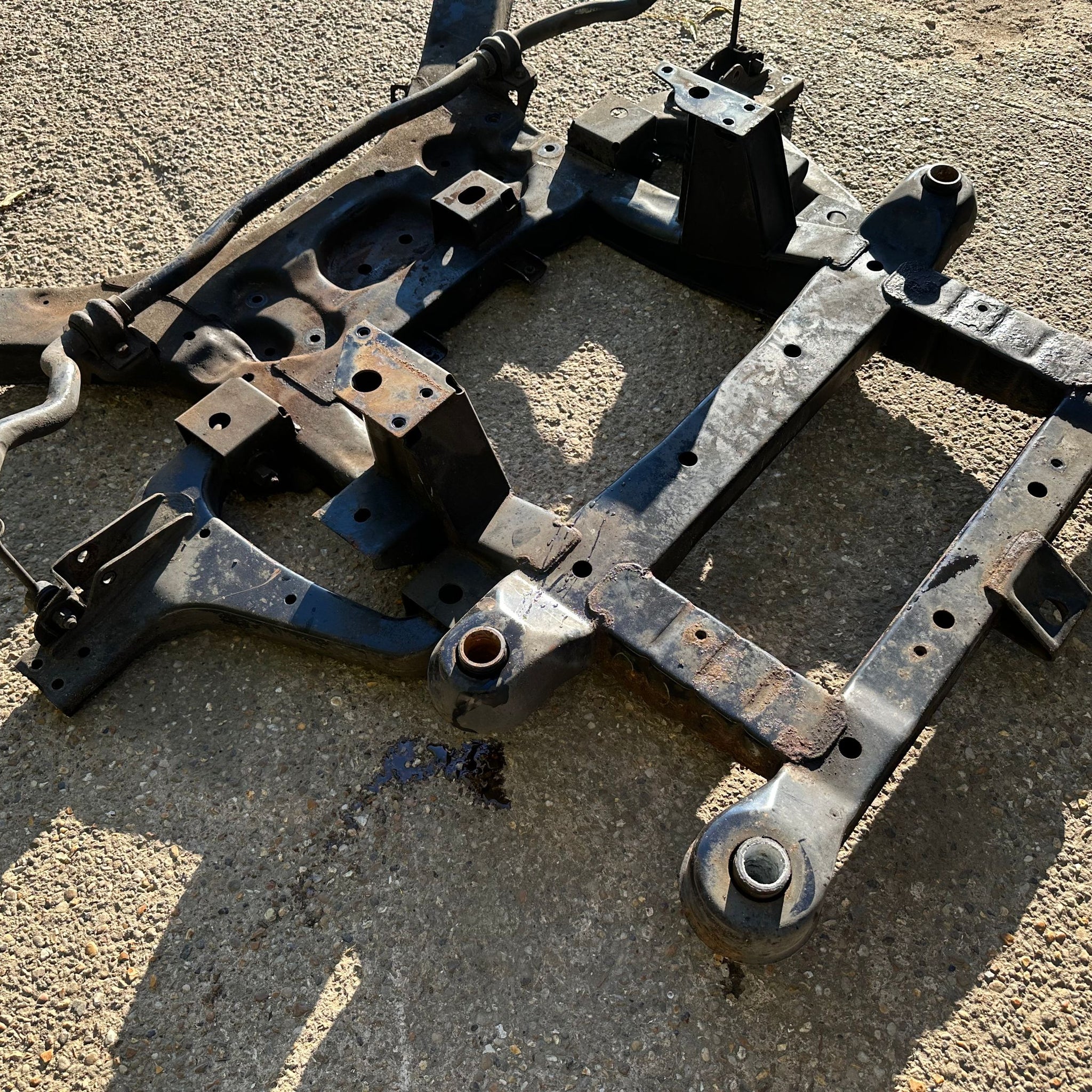 2018 SSANGYONG TURISMO 2.2 FRONT SUBFRAME