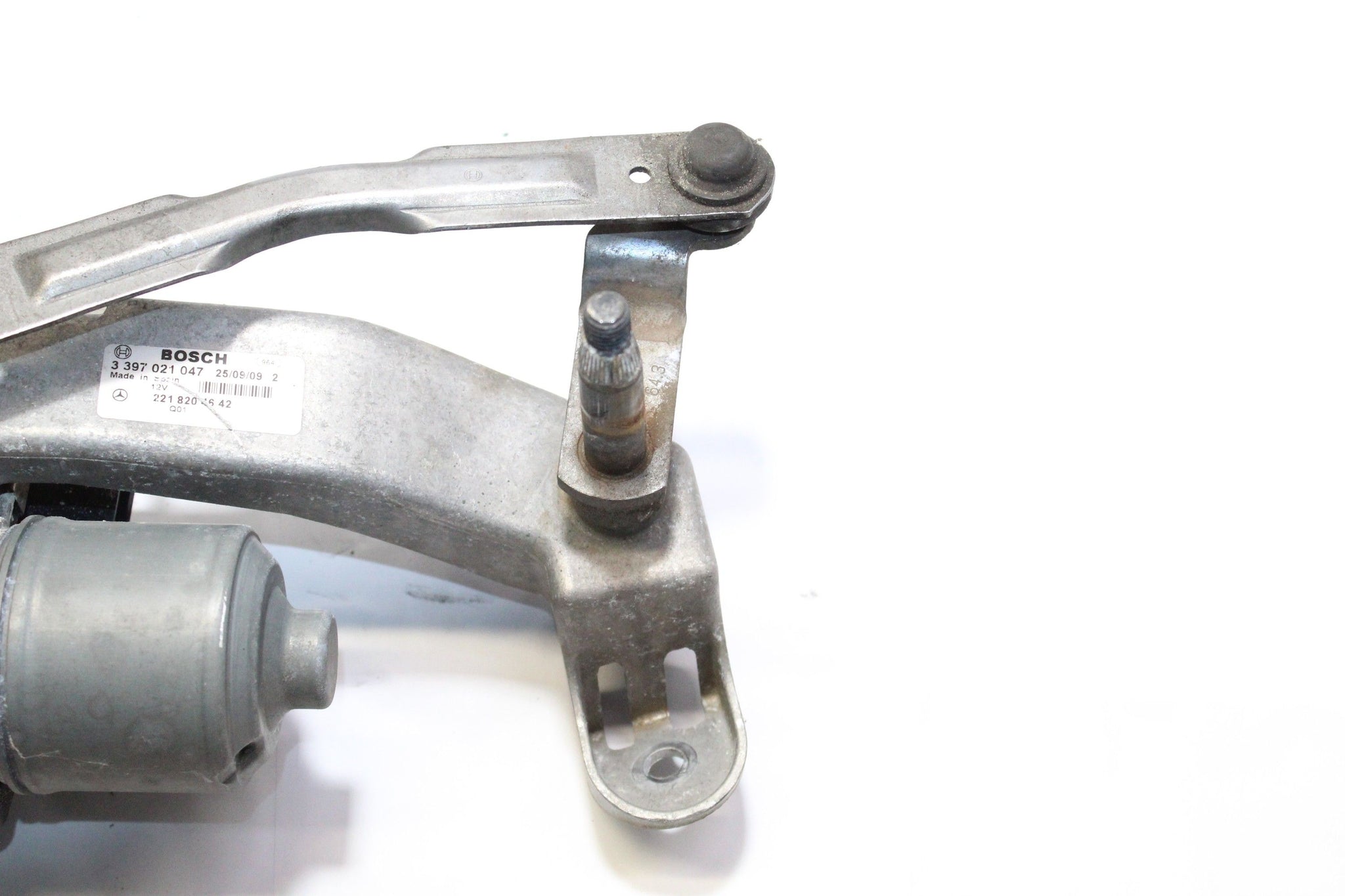 2009 MERCEDES S Class W221 Right side Front Wiper Motor Linkage 2218204642