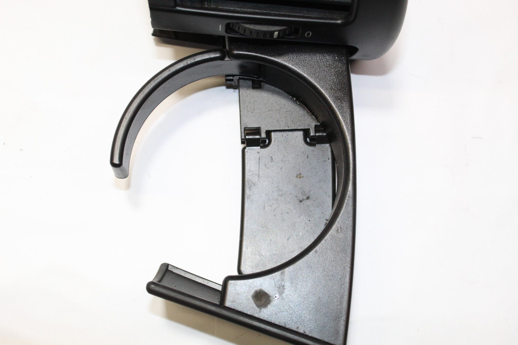 2006 BMW Z4 Right side Air Vent and Cup Holder 7025632