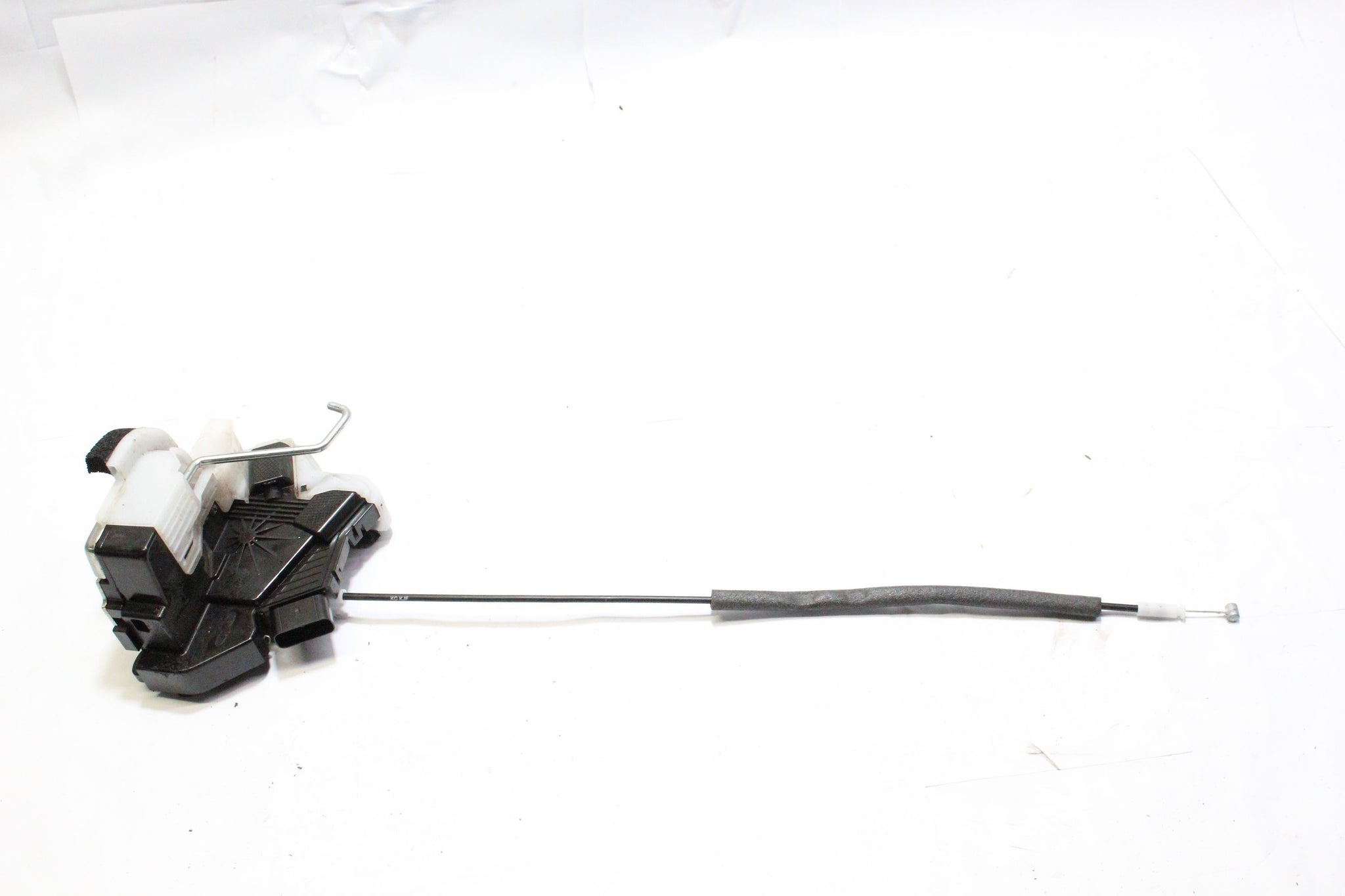 2017 HYUNDAI I20 Right side Front Door Lock 81320-C8060