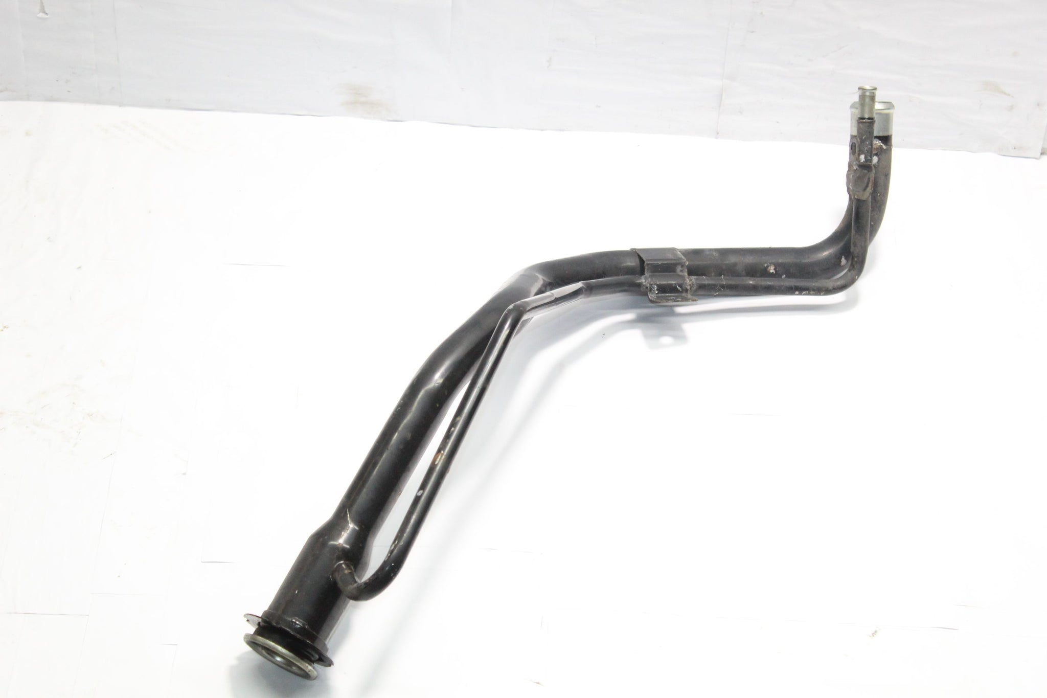 2014 MITSUBISHI OUTLANDER MK3 2.2 Fuel Filler Neck
