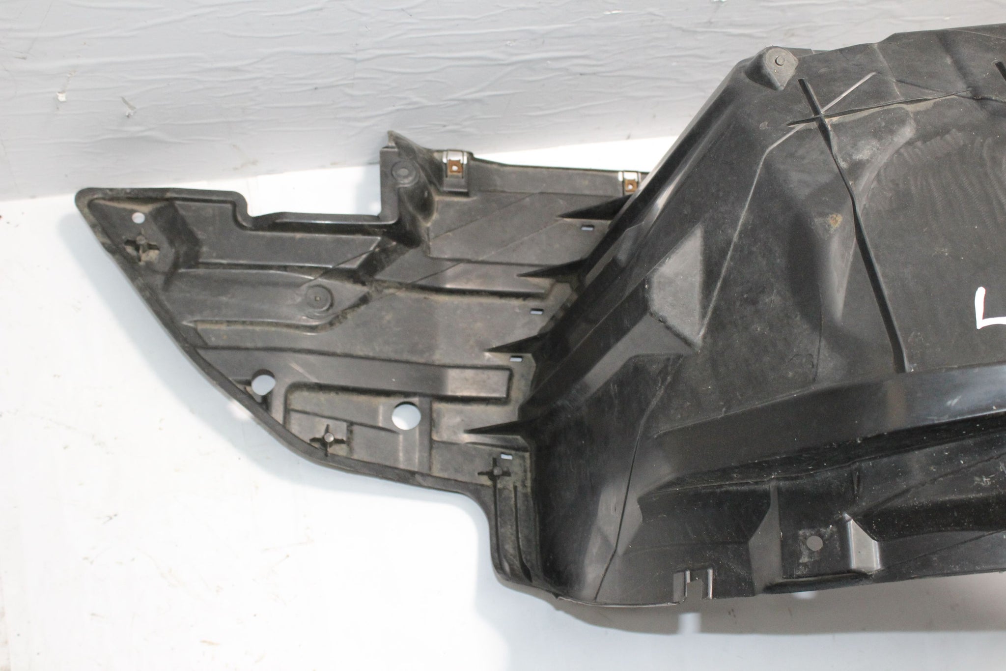 2013 SUZUKI SX4 S-CROSS Left side Front Splash Guard