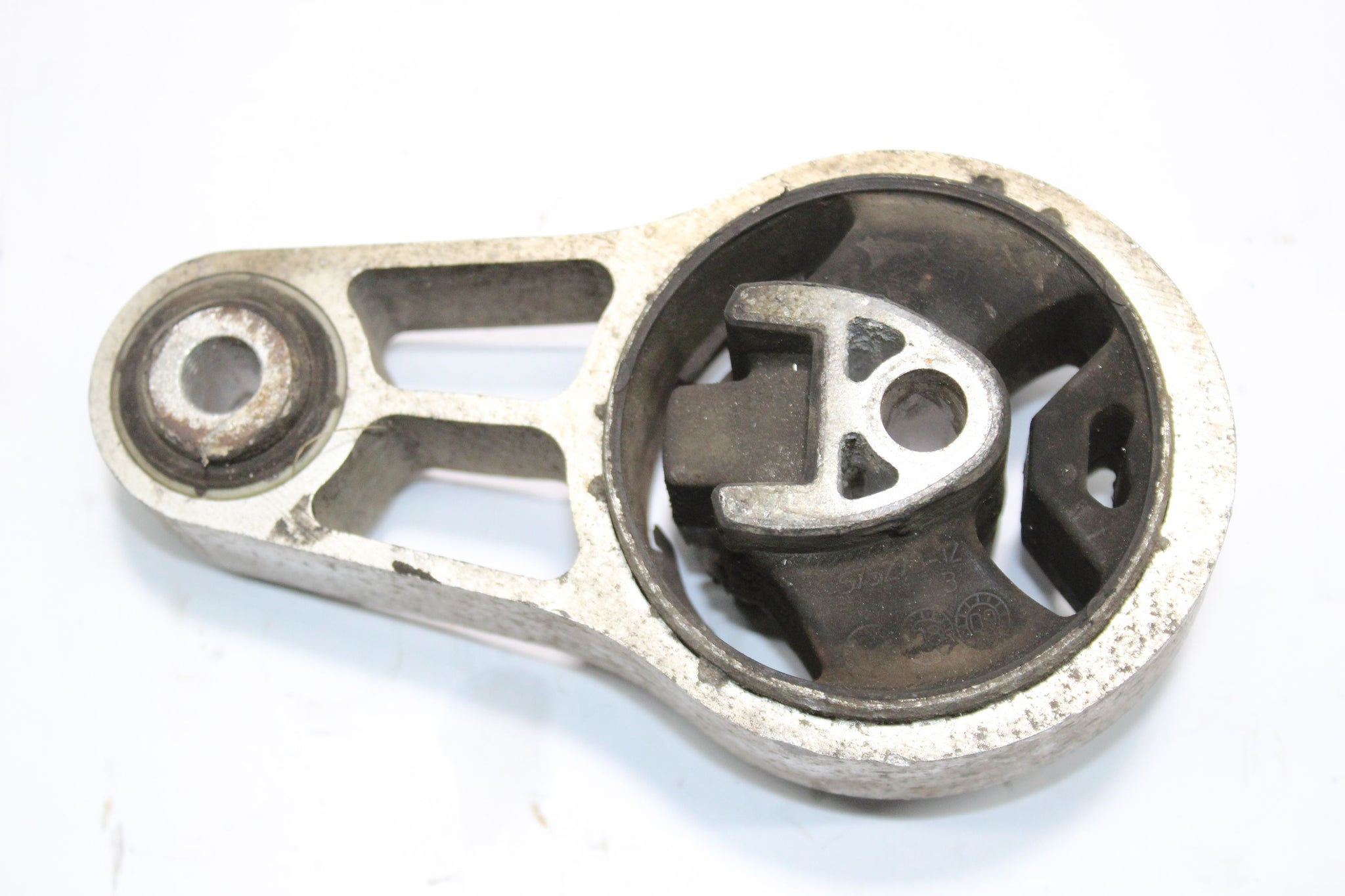 2015 MINI COOPER R58 1.6 Engine Mount