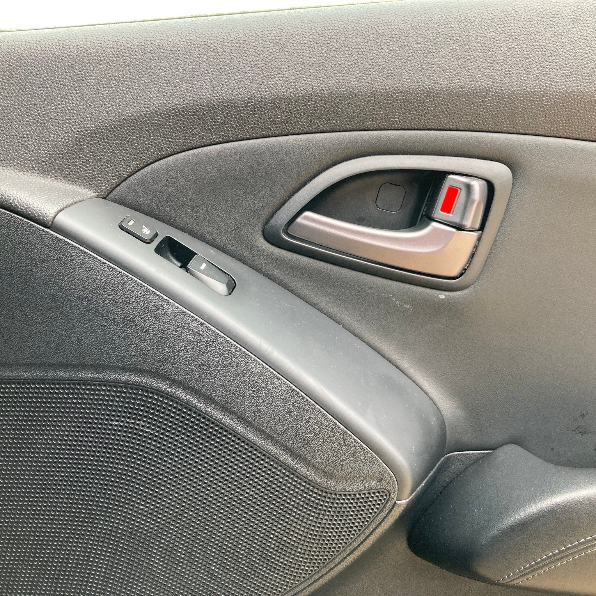 2013 HYUNDAI IX35 Driver side Rear Complete Door GREY