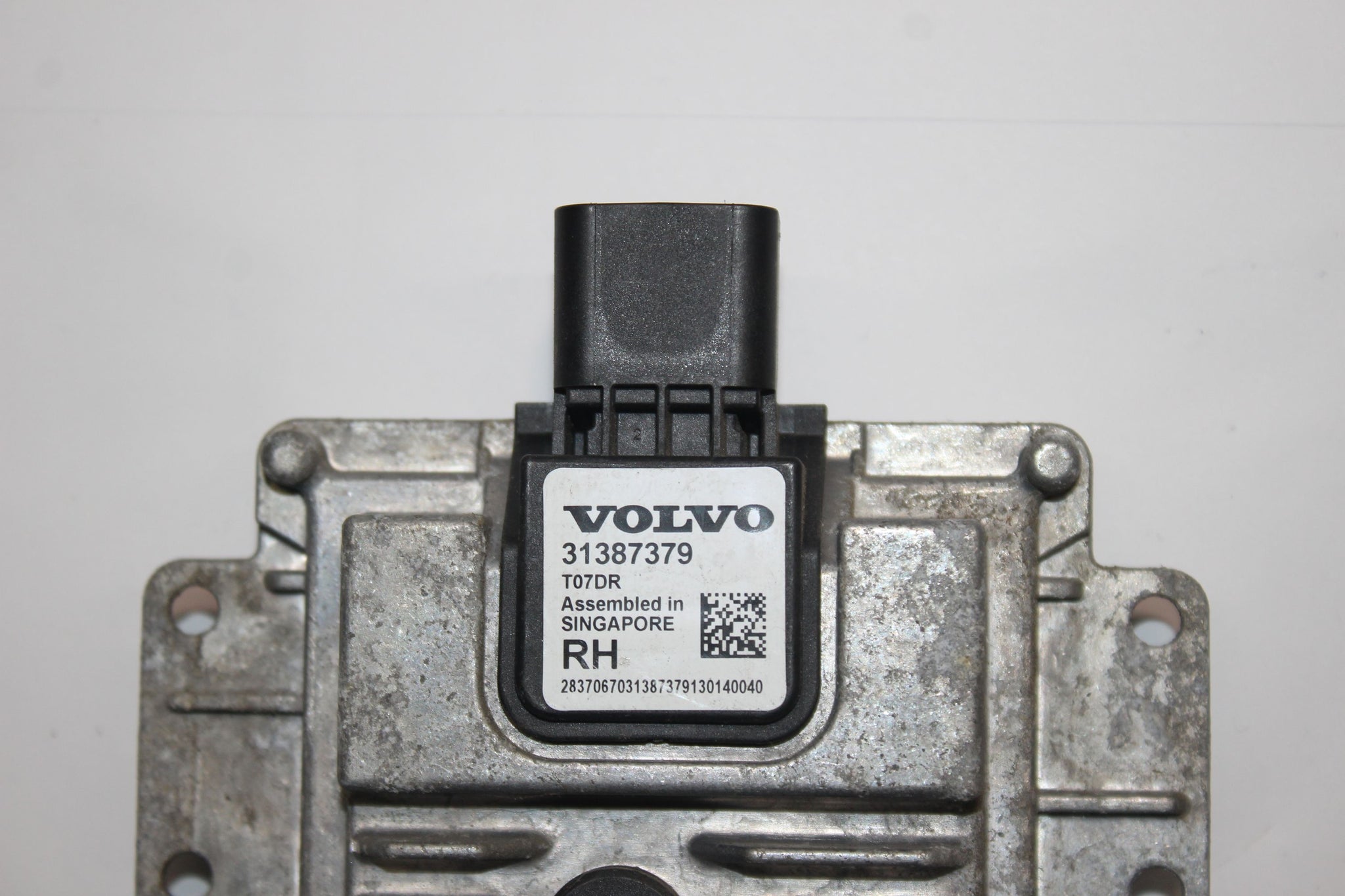 2013 VOLVO V40 Right side Collision Warning Sensor 31387379