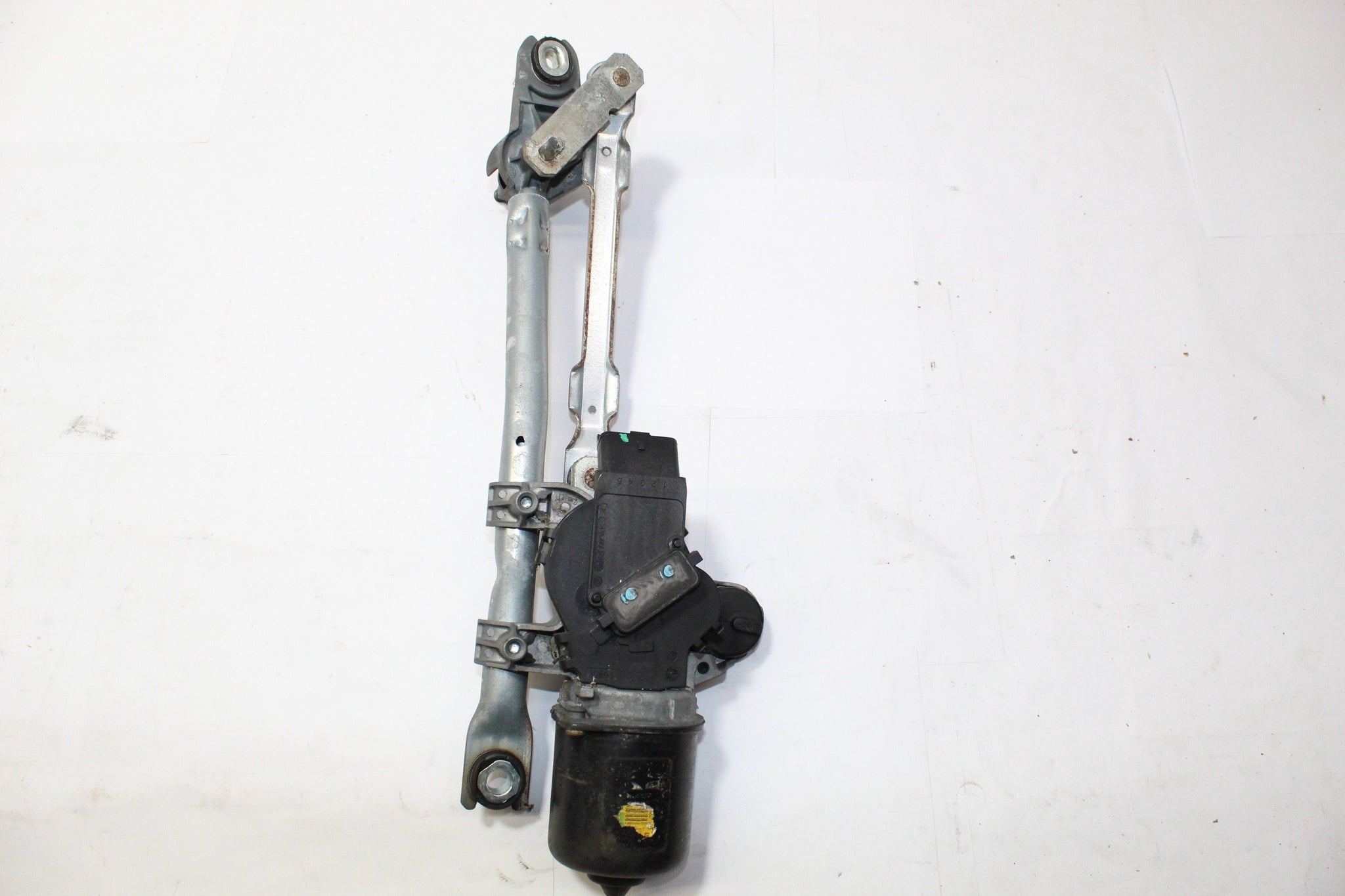 2011 PEUGEOT 107  Front Wiper Motor Linkage