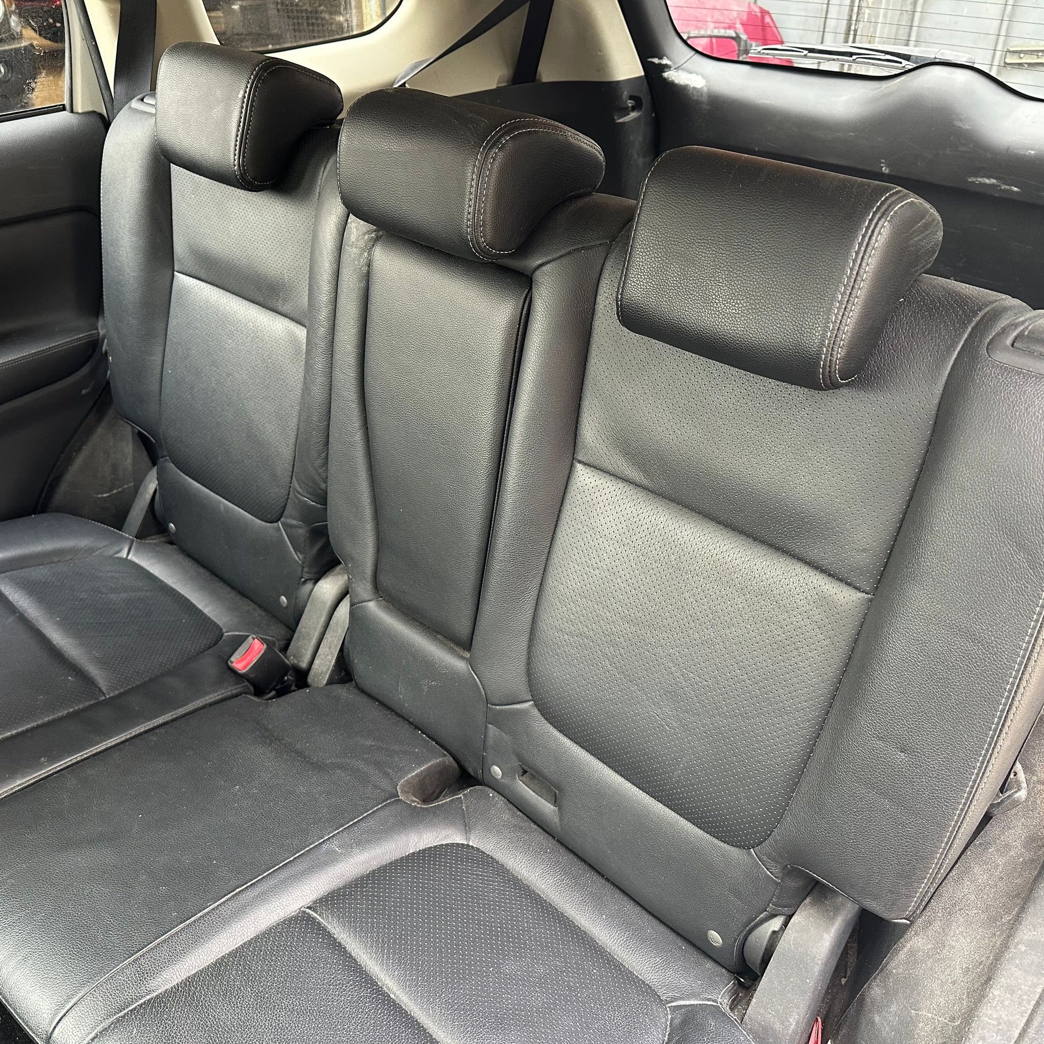 2014 MITSUBISHI OUTLANDER MK3 REAR SEATS