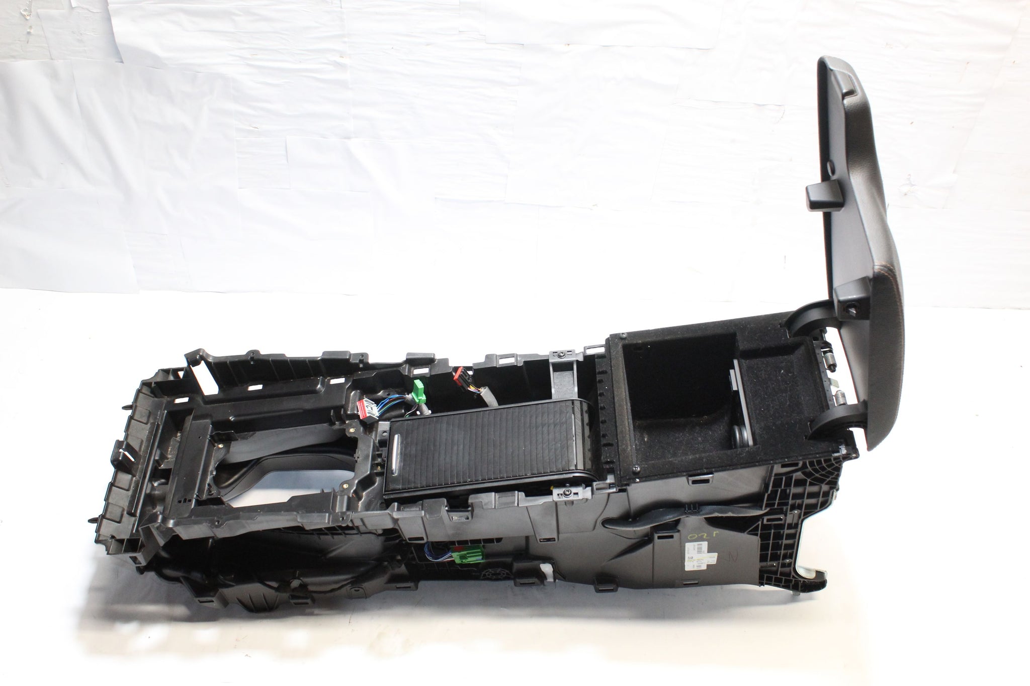 2017 JAGUAR F PACE Centre Console with Armrest