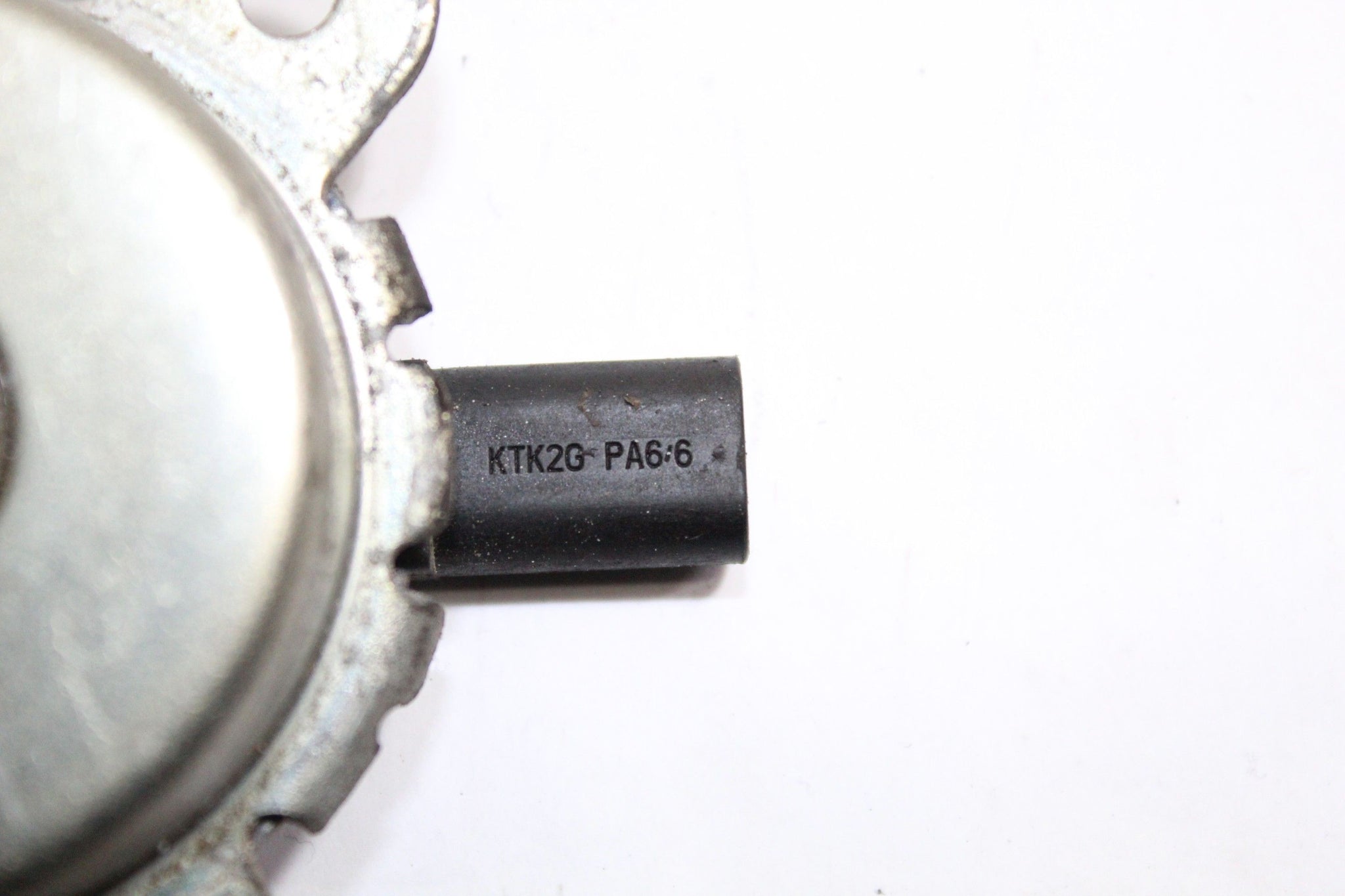2013 FORD FIESTA 1.0 VVTI Camshaft Timing Solenoid CM5G6M280FA