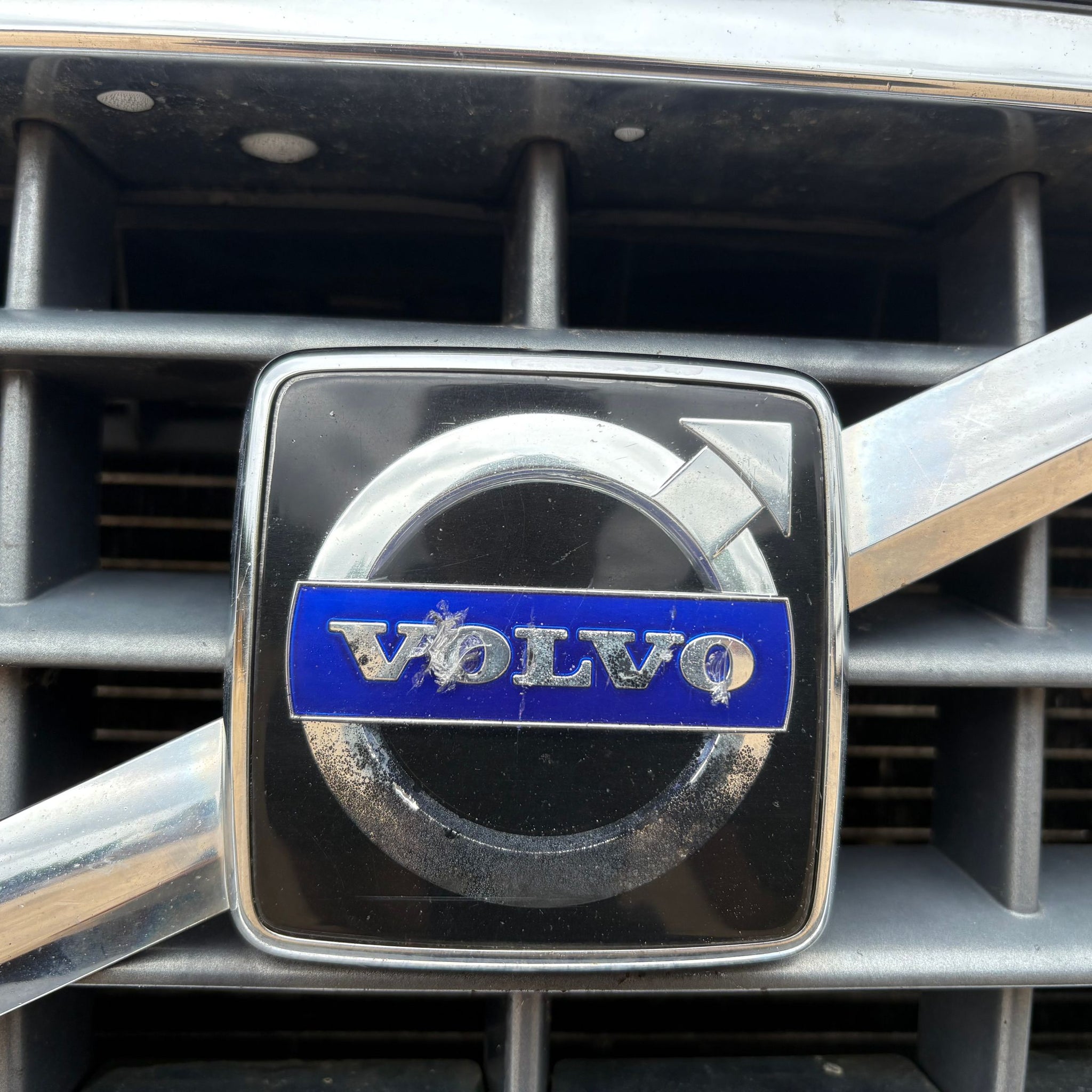2009 VOLVO XC90 FRONT GRILL