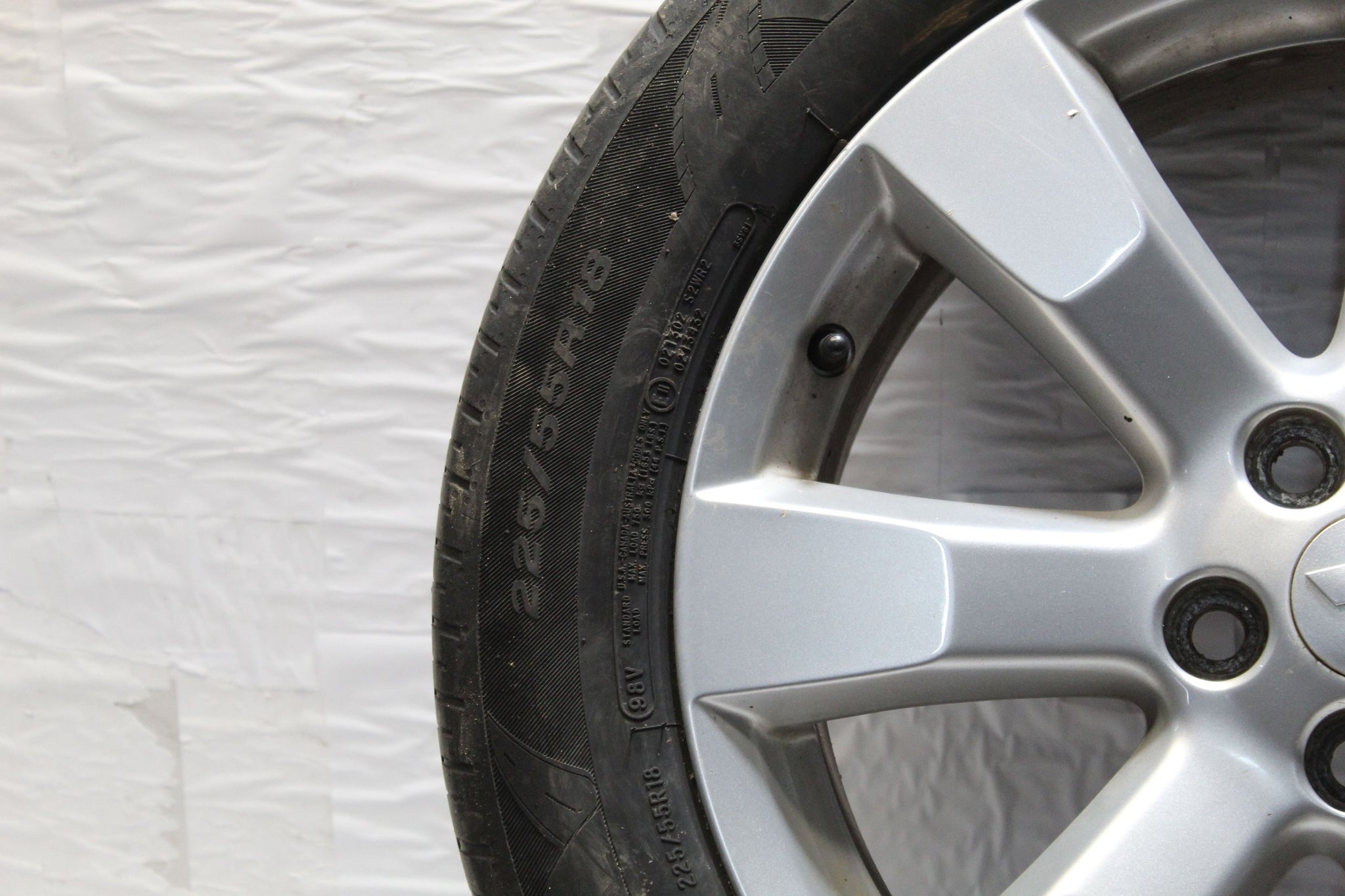 2012 MITSUBISHI OUTLANDER ALLOY WHEEL WITH TYRE 225 / 55 R18 4.4MM