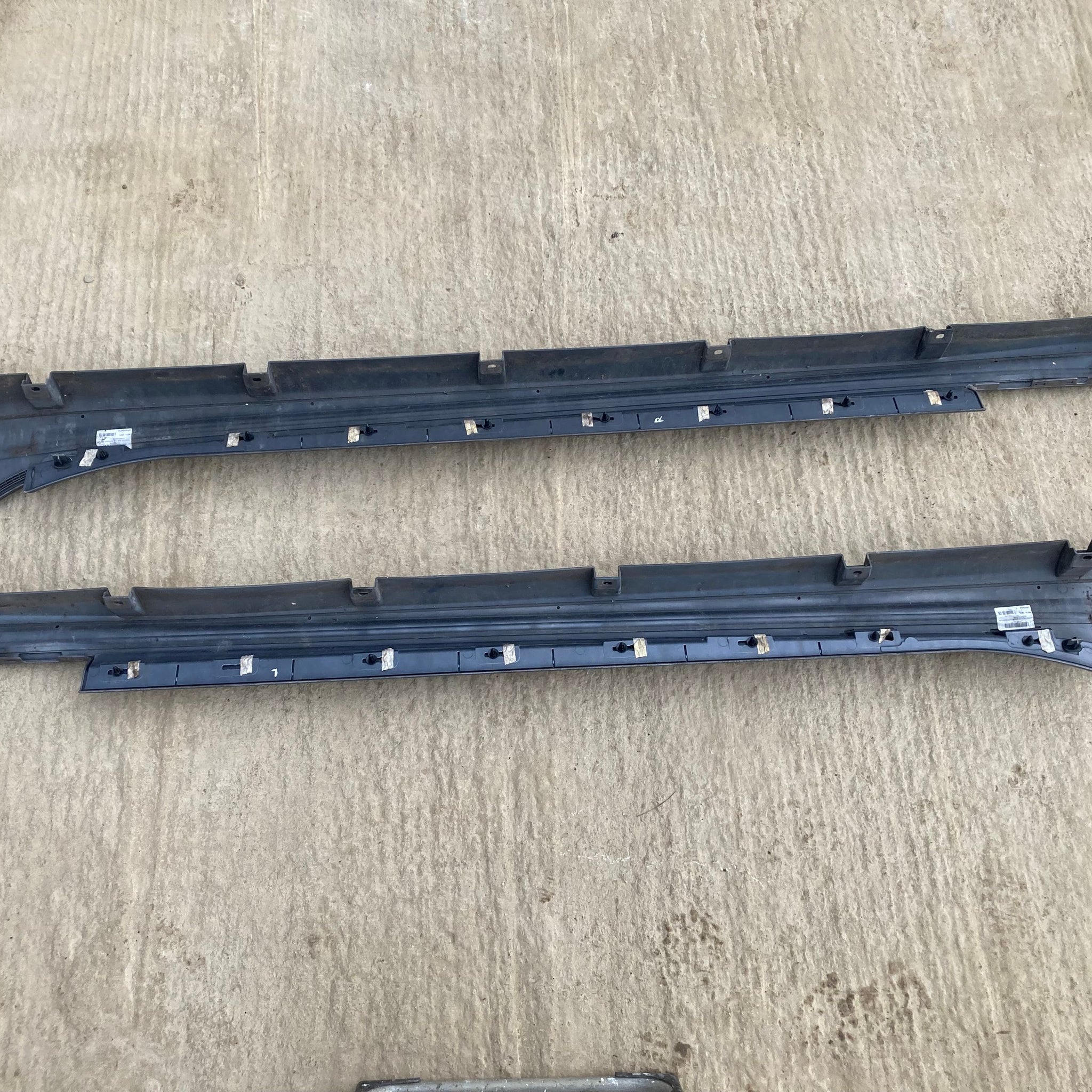 2017 MASERATI GHIBLI SIDE SKIRTS (PAIR)