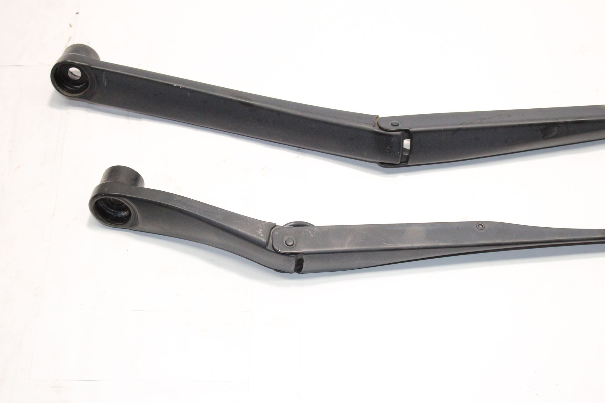 2016 HYUNDAI I30 MK2 Wiper Arm Pair