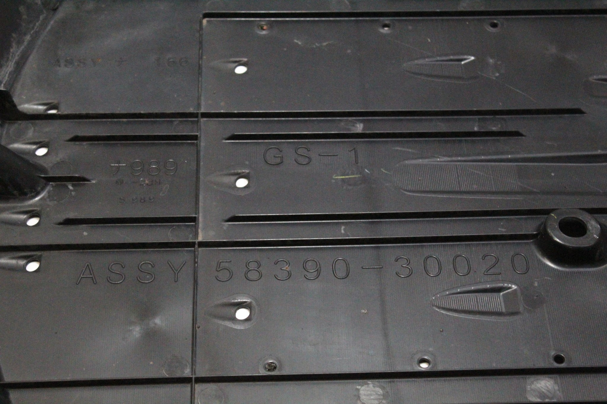 2007 LEXUS GS300 Undertray Bottom Guard 5839030020