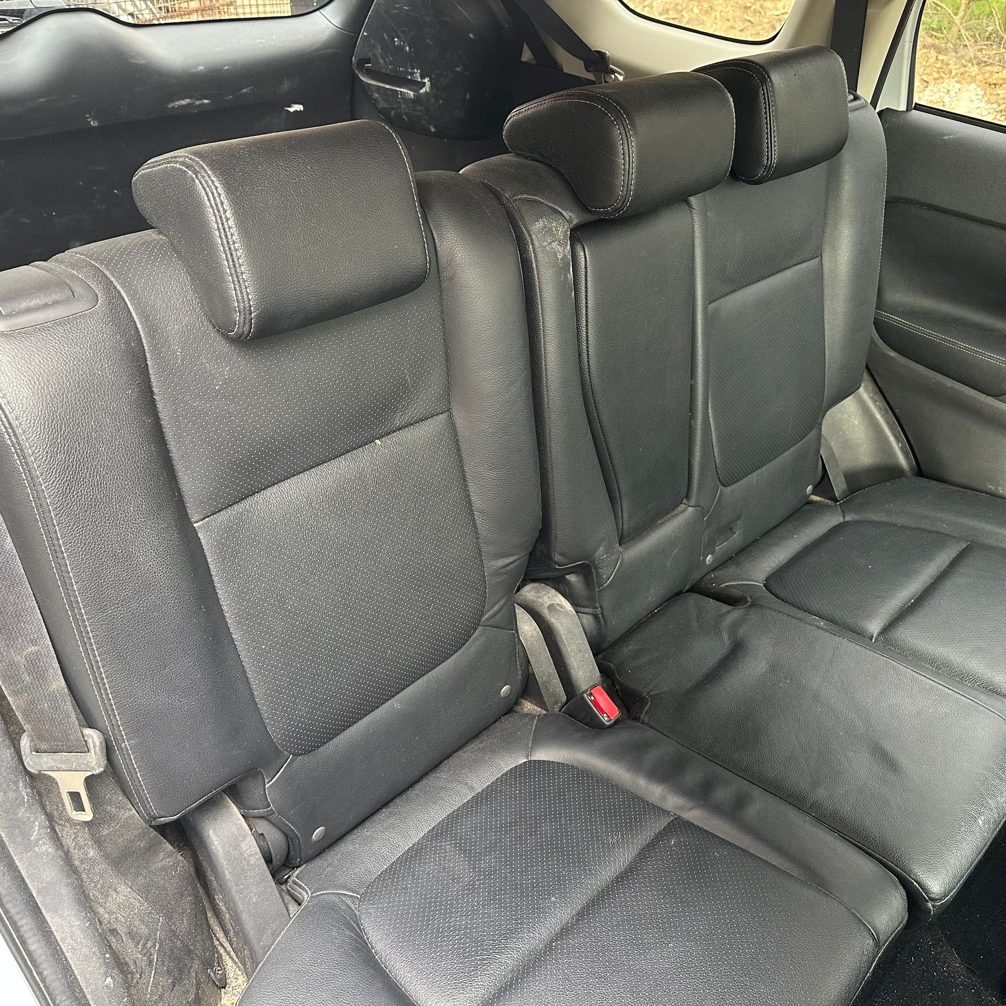 2014 MITSUBISHI OUTLANDER MK3 REAR SEATS