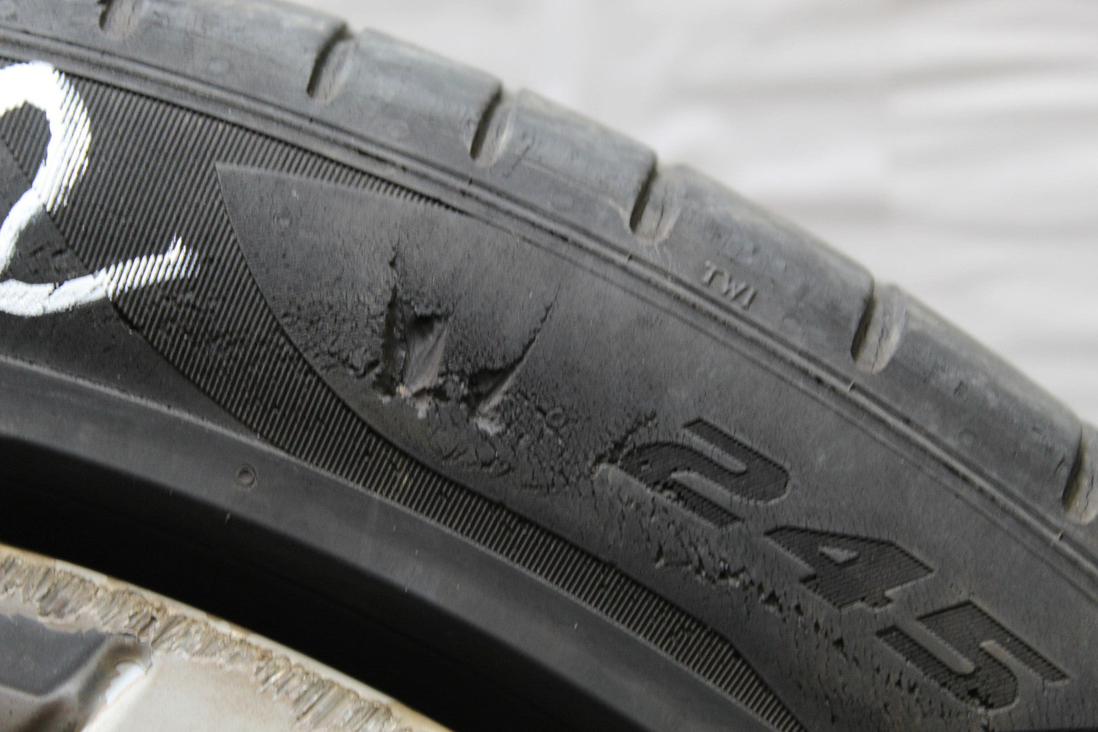 47560798