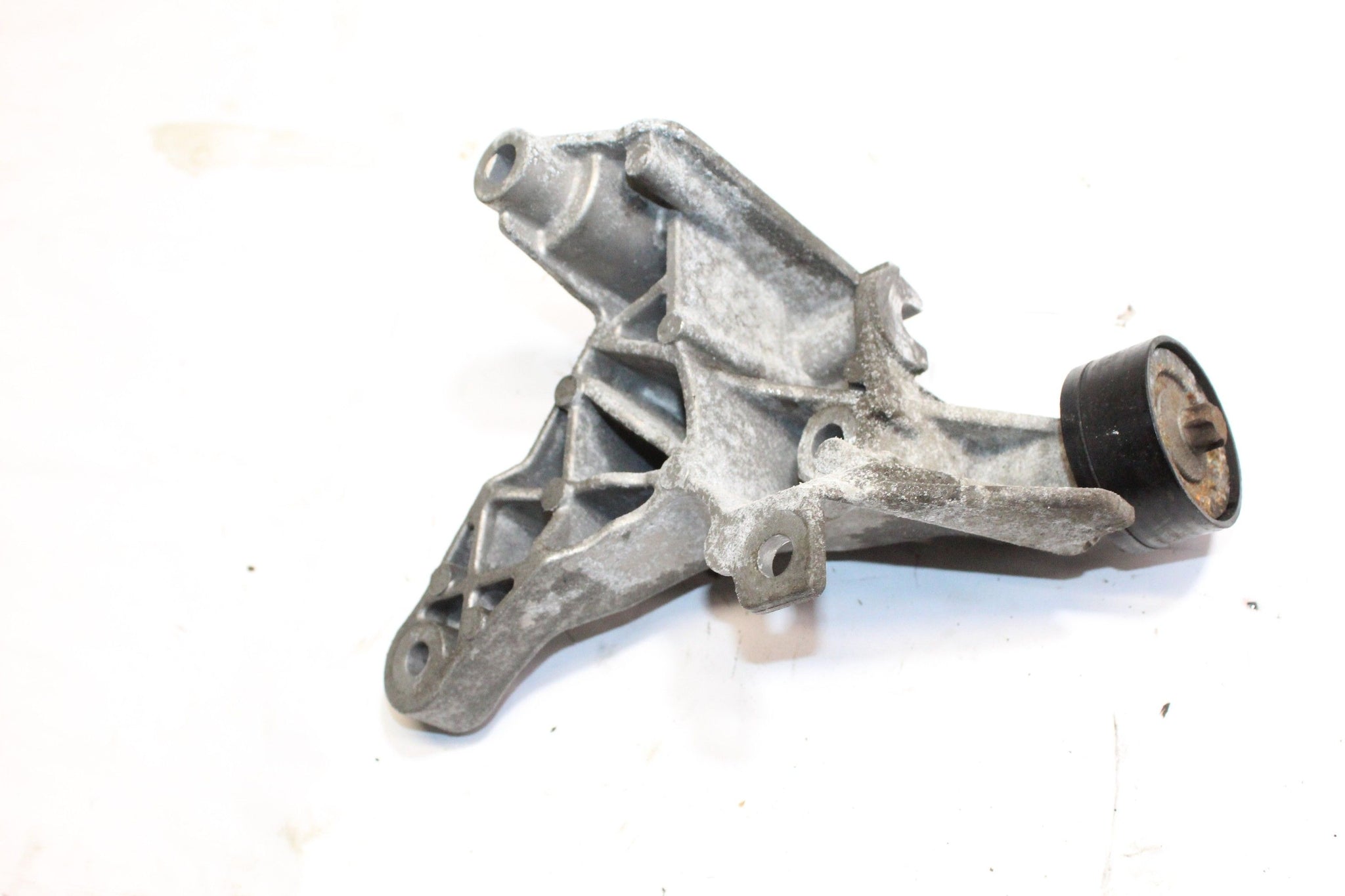 Mercedes A Class W177 Belt Tensioner Pulley A2822034300 1.3 2019