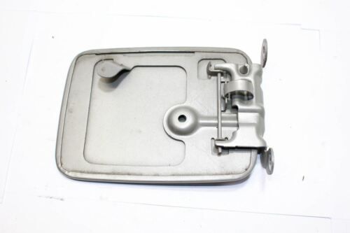 2006 CADILLAC CTS FUEL FILLER FLAP COVER