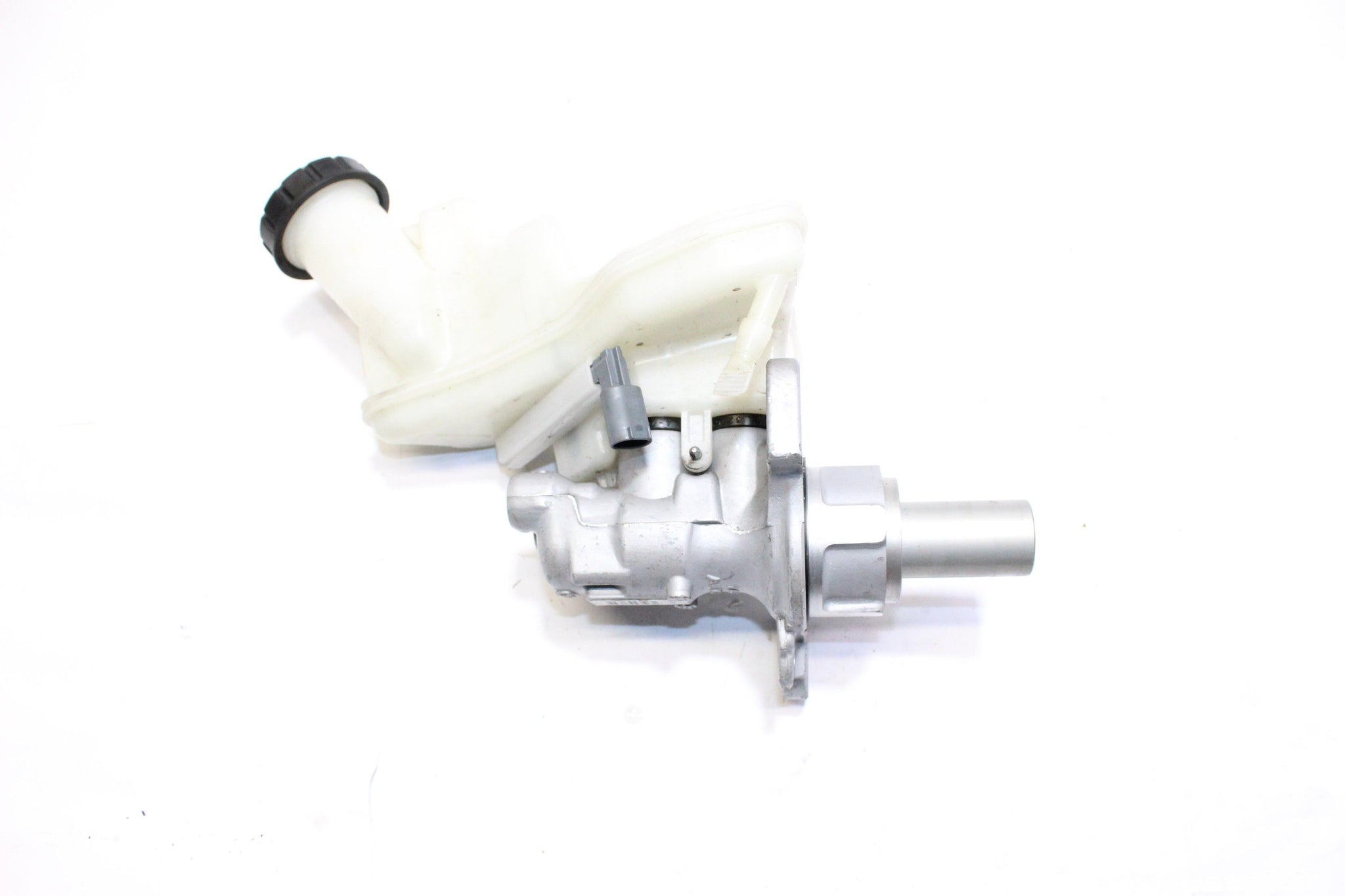 Mercedes A Class W177 Brake Master Cylinder A1774304400 2019