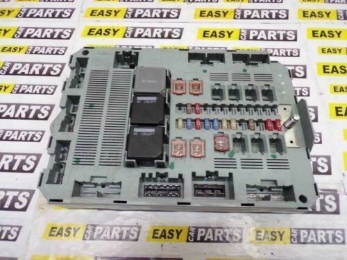 2008 JAGUAR XF 2.7 FRONT FOOTWELL FUSE BOX P/N 8X2T-14B476
