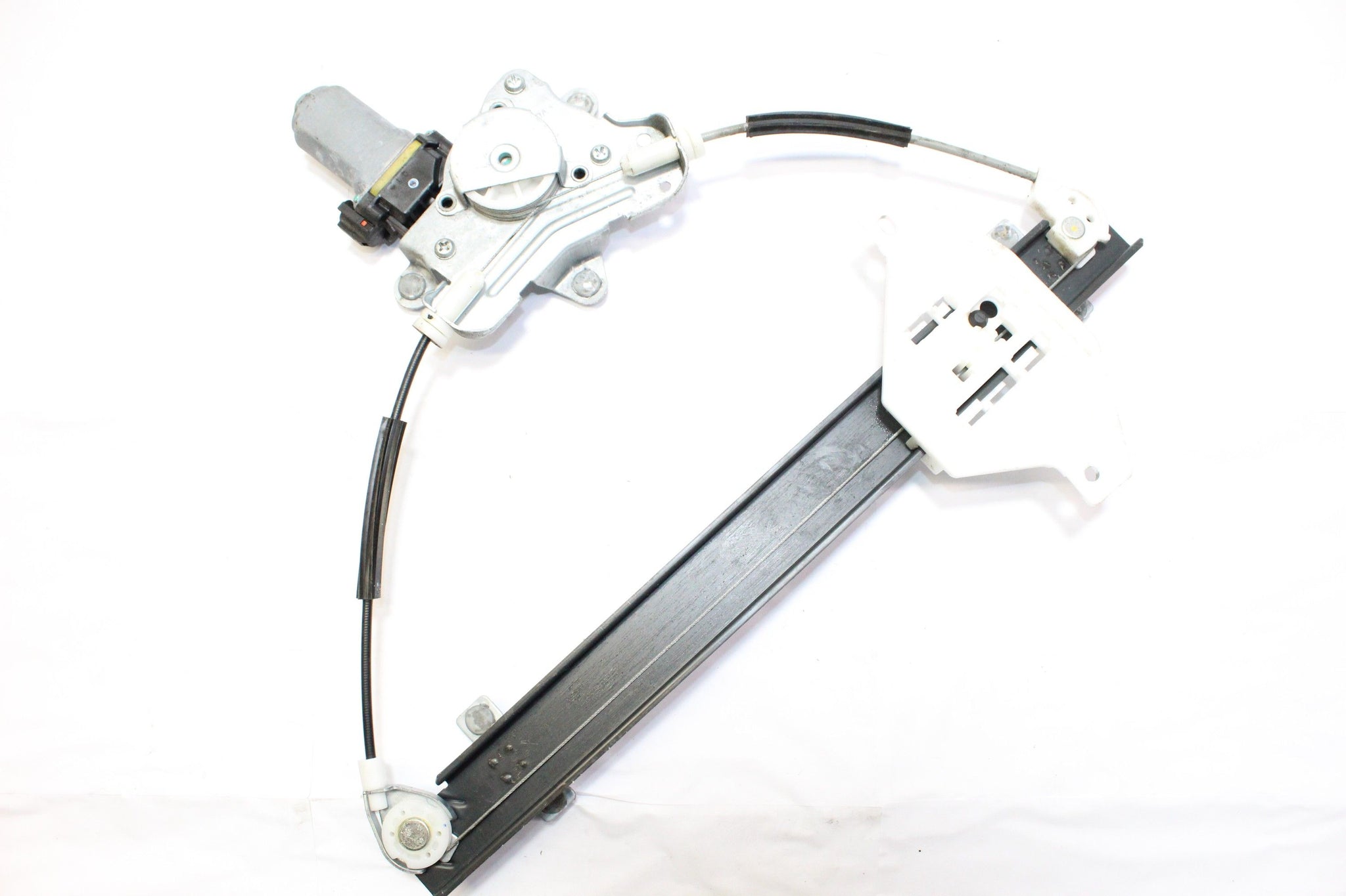 Ssangyong Korando Window Regulator with Motor Right Rear 98840-CZ010 2017