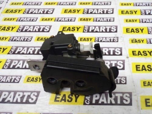 2007 RANGE ROVER VOGUE L322 RIGHT SIDE REAR LOWER TAILGATE LOCK CATCH