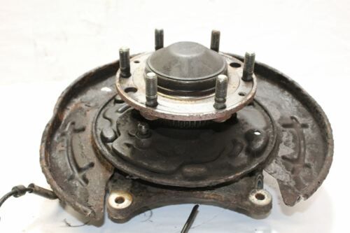 2007 KIA SEDONA 2.7 RIGHT SIDE REAR HUB