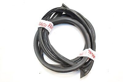 2006 PEUGEOT 407 COUPE RIGHT SIDE FRONT RUBBER DOOR SEAL