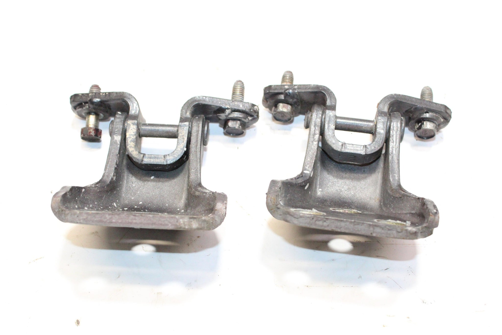 Mitsubishi GTO Door Hinges Pair Right Side Front 1992