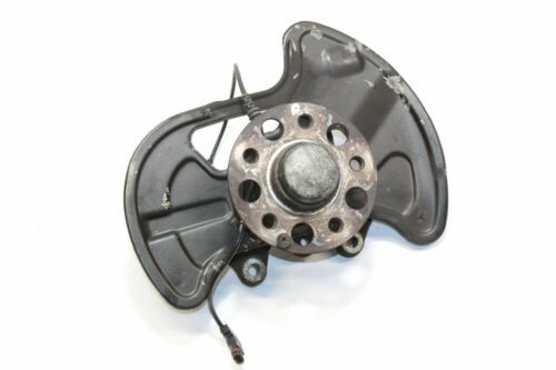 2009 MERCEDES C CLASS W204 2.1L RIGHT SIDE FRONT WHEEL HUB WITH ABS SENSOR