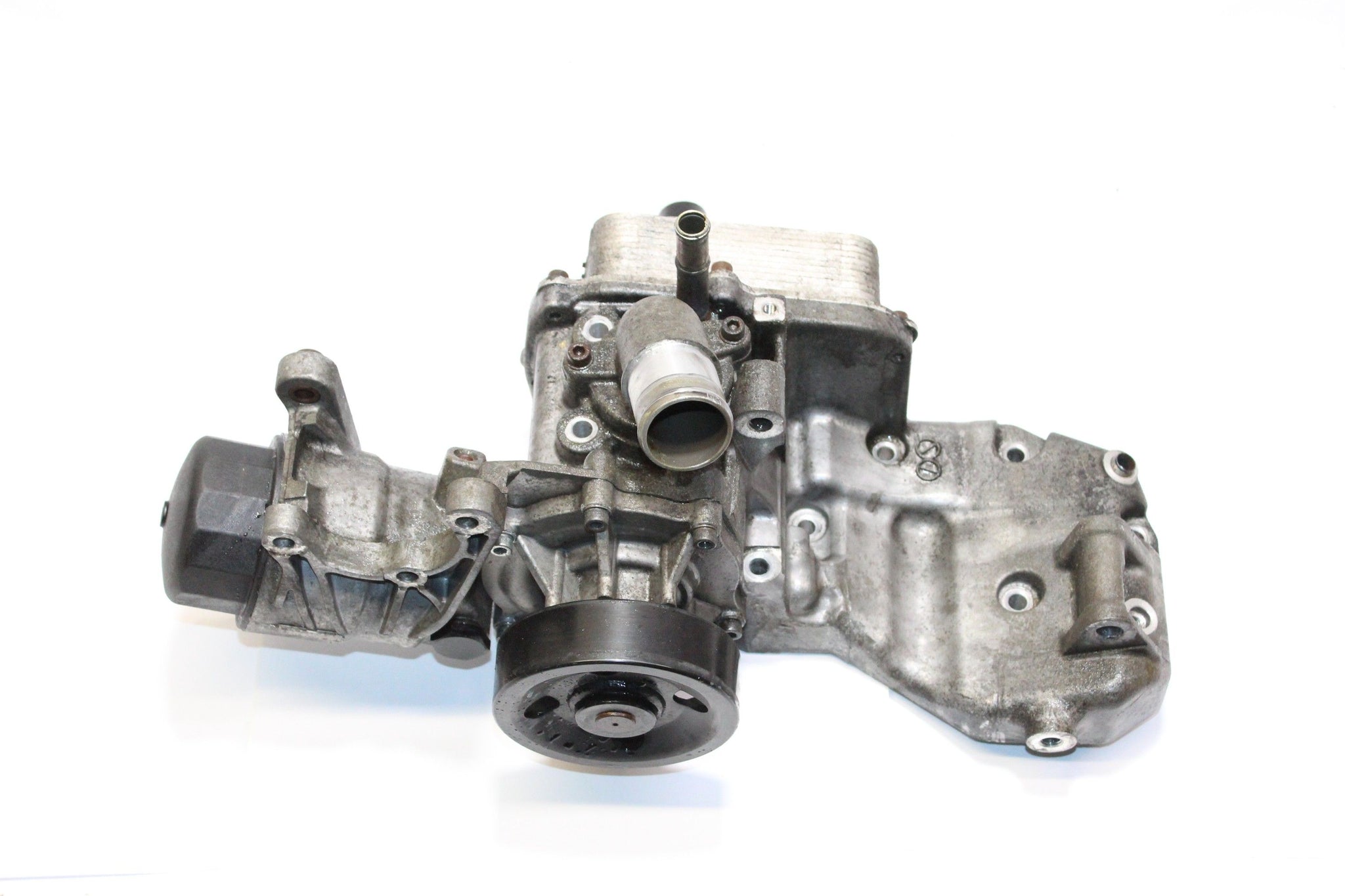 Ssangyong Korando Oil Cooler Water Pump Housing A6711800265 2.2 2017